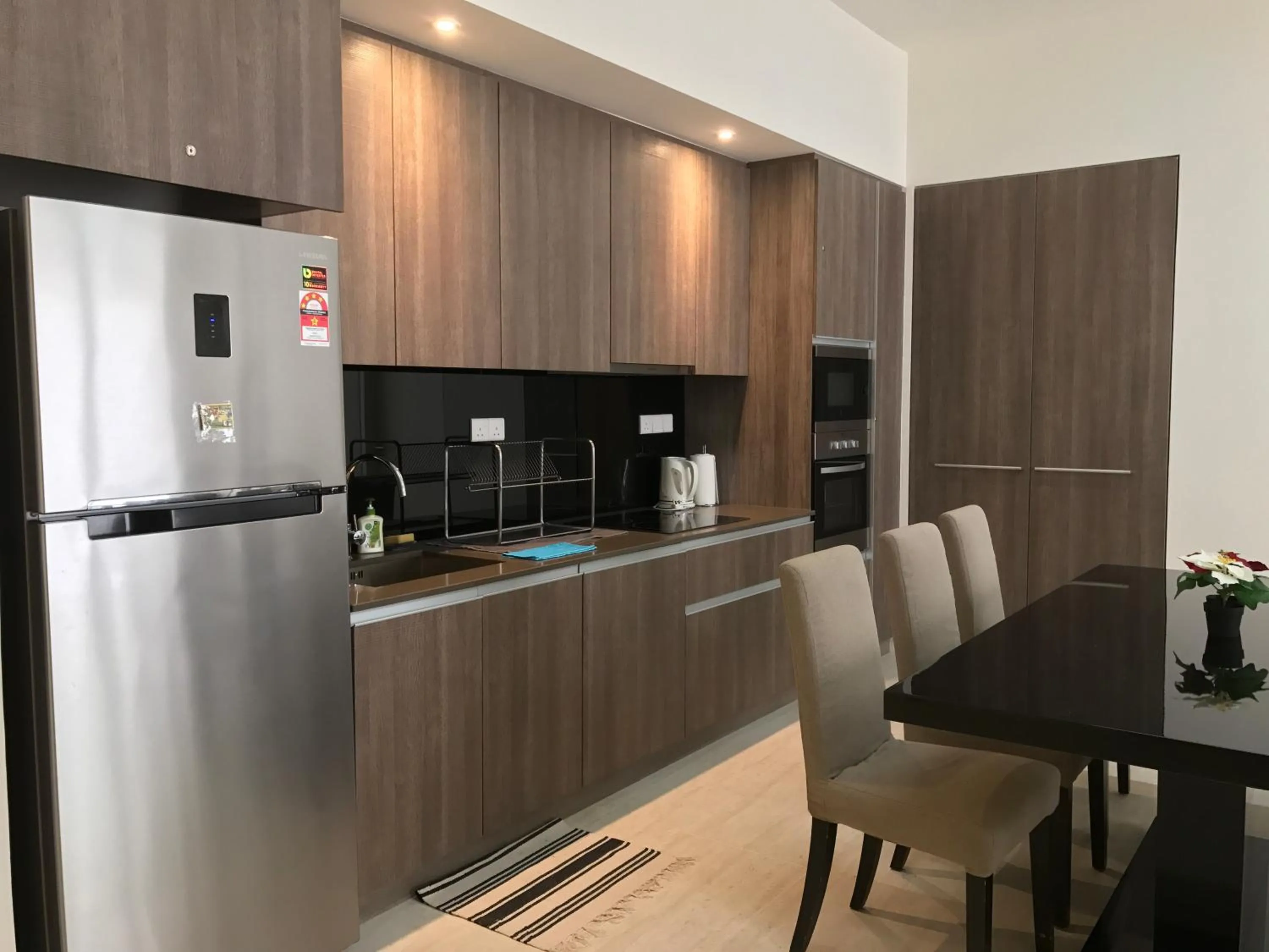 By The Sea @ Cozy Beachfront Home