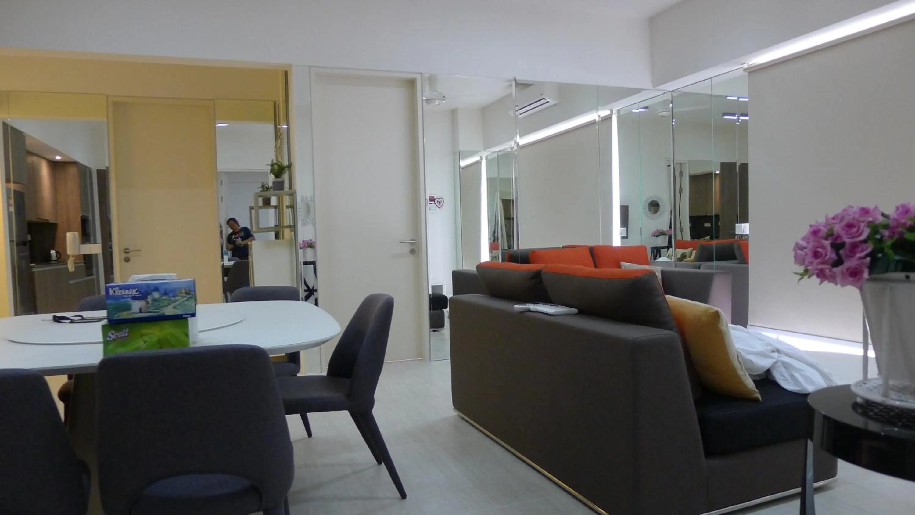 By The Sea @ Cozy Beachfront Home