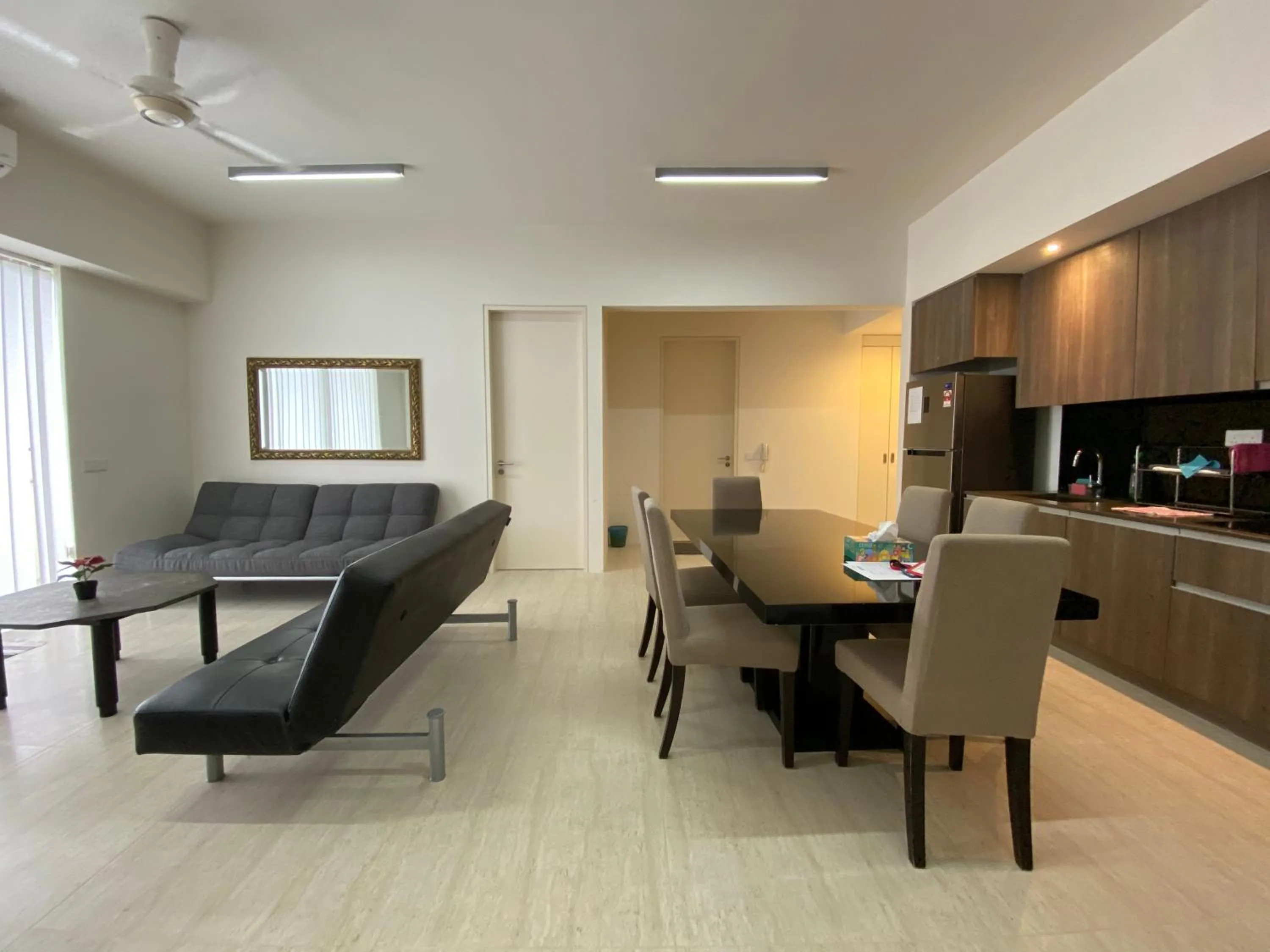 By The Sea @ Cozy Beachfront Home