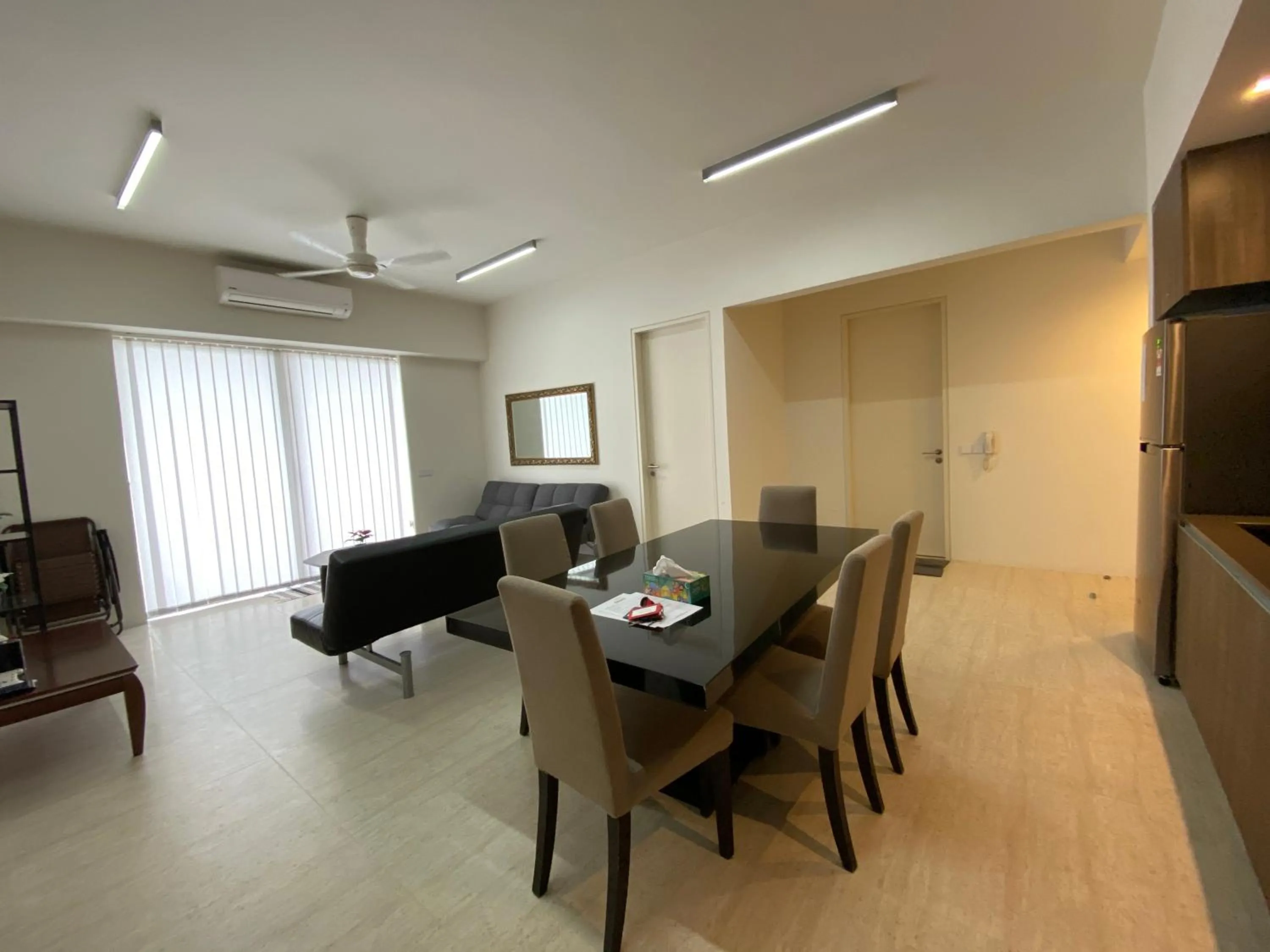 By The Sea @ Cozy Beachfront Home