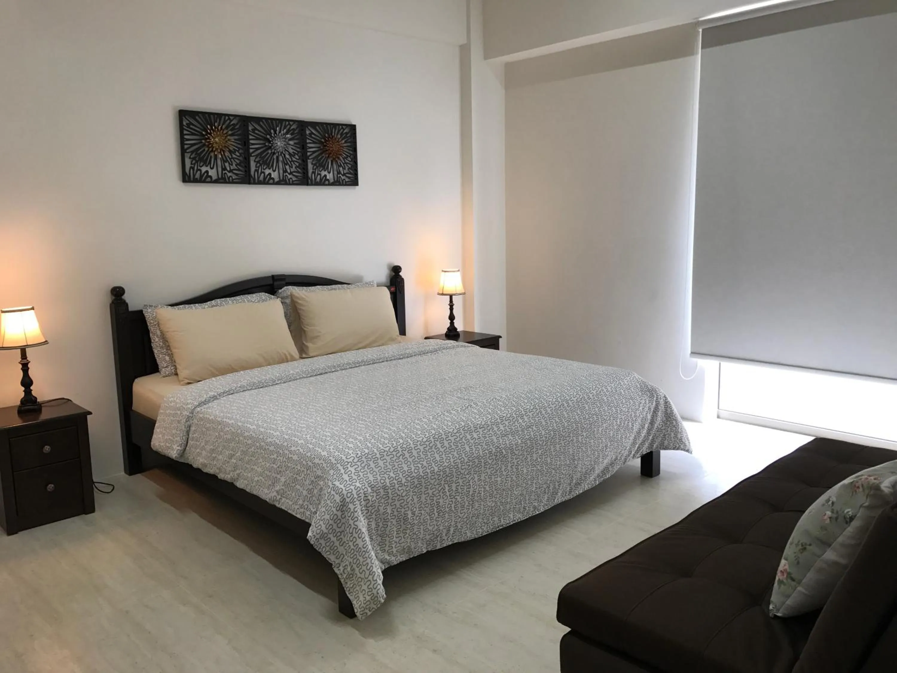 Bed in By The Sea @ Cozy Beachfront Home