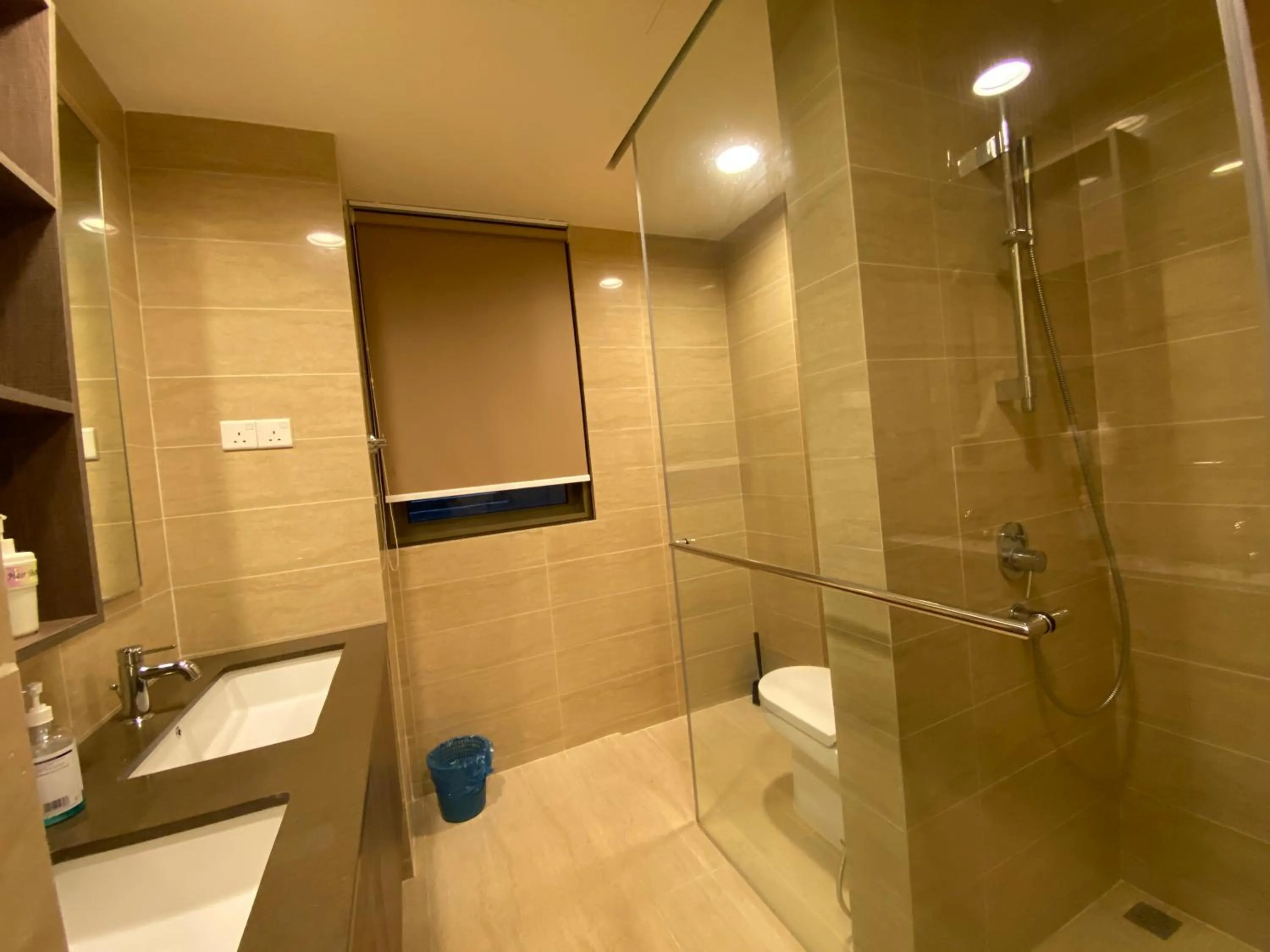 By The Sea @ Cozy Beachfront Home