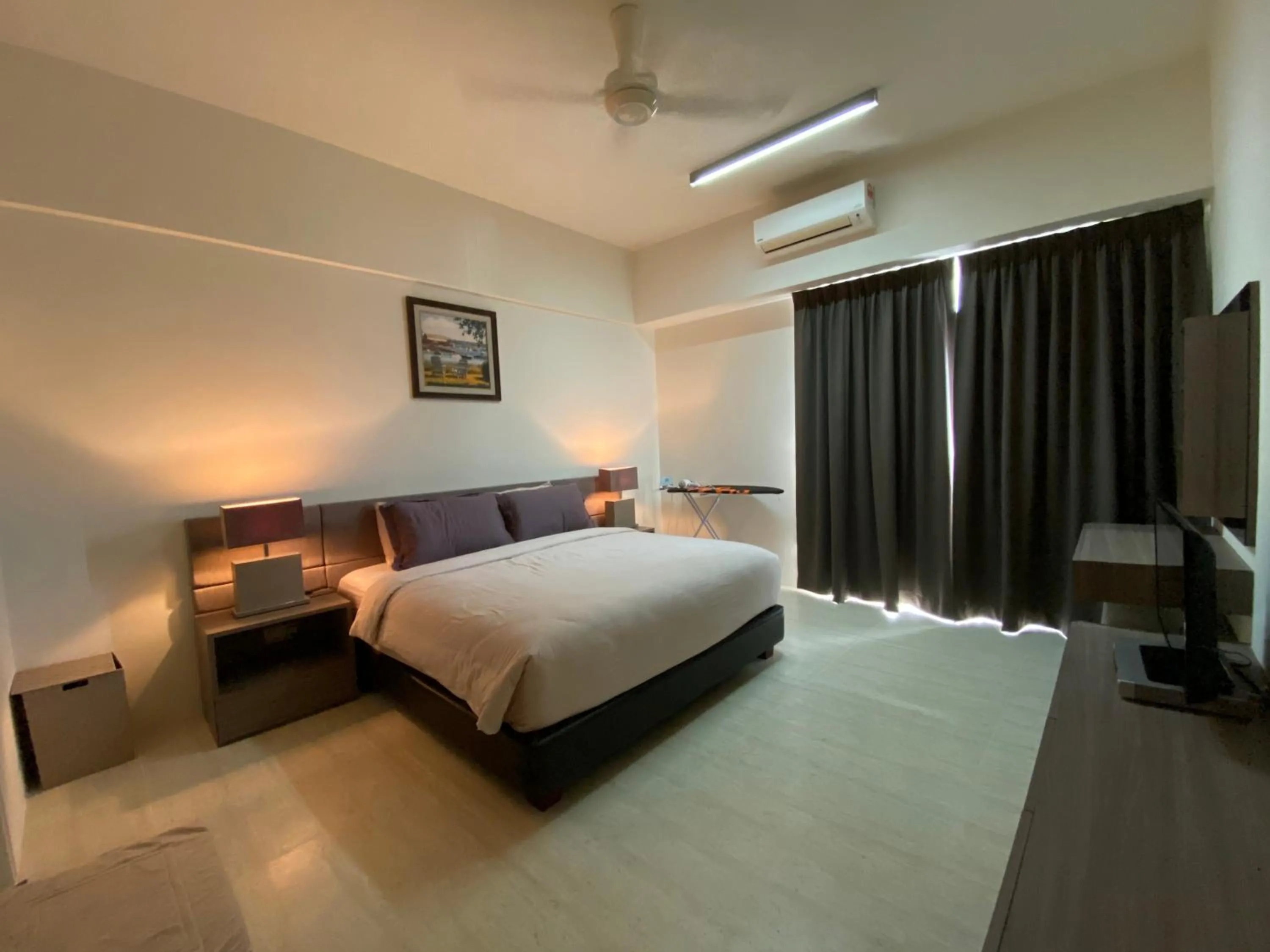 Bed in By The Sea @ Cozy Beachfront Home