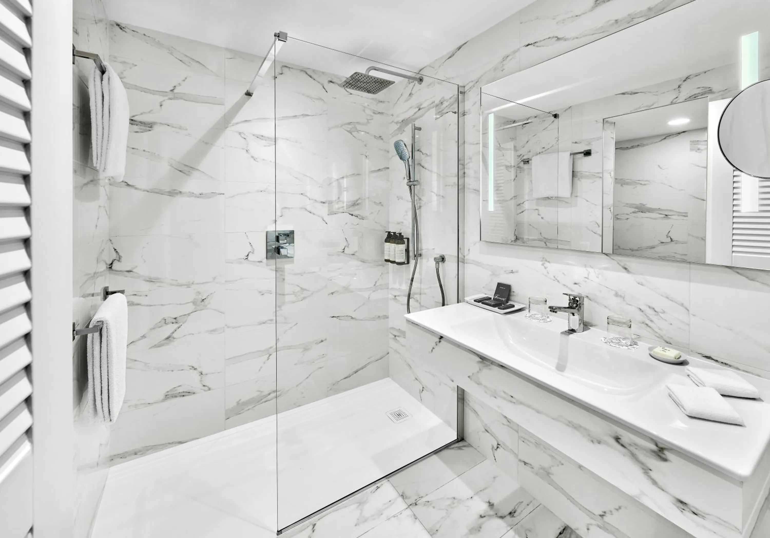 Fairmont Premium Room with Two Double Beds and Garden View in Fairmont Monte Carlo