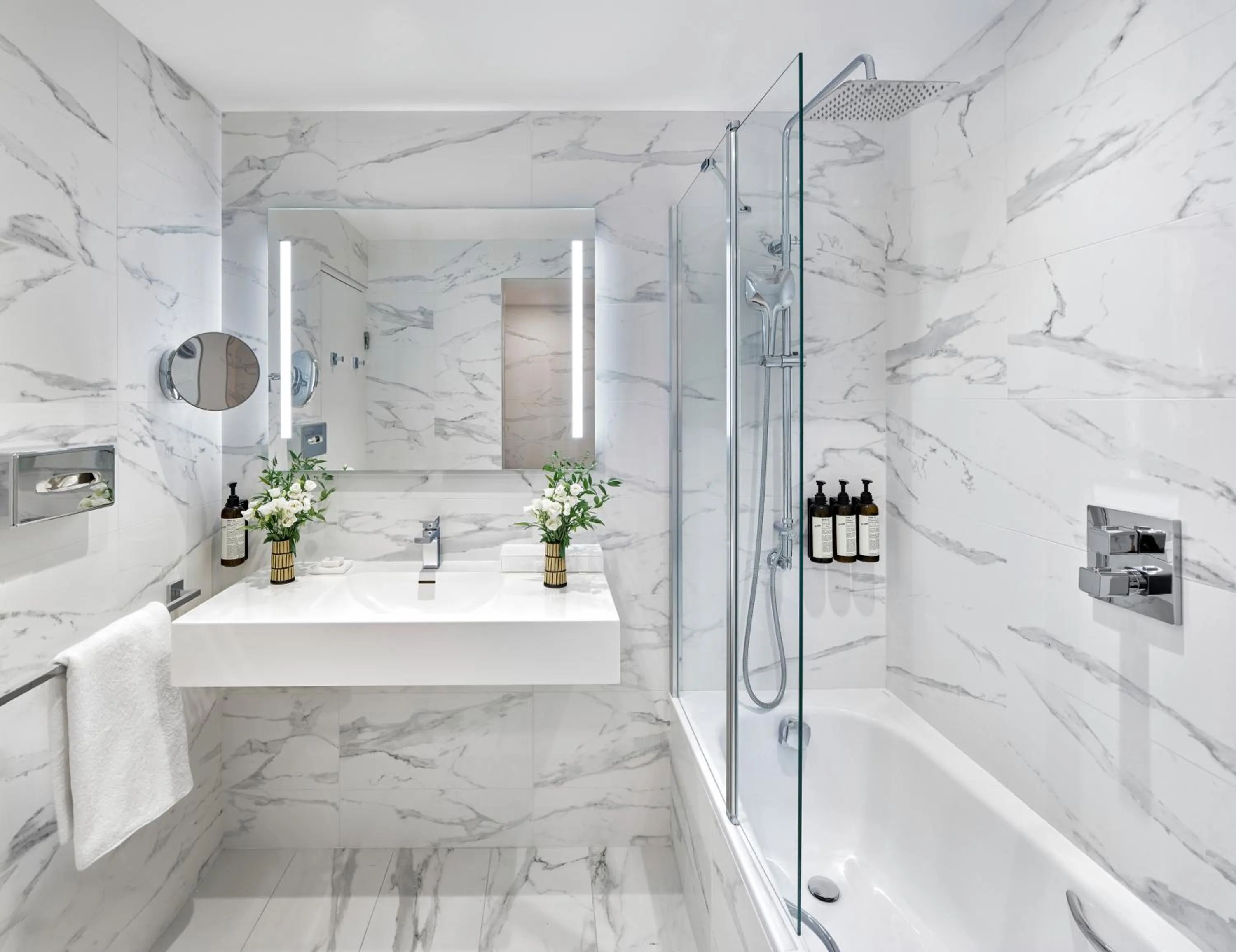 Bathroom in Fairmont Monte Carlo