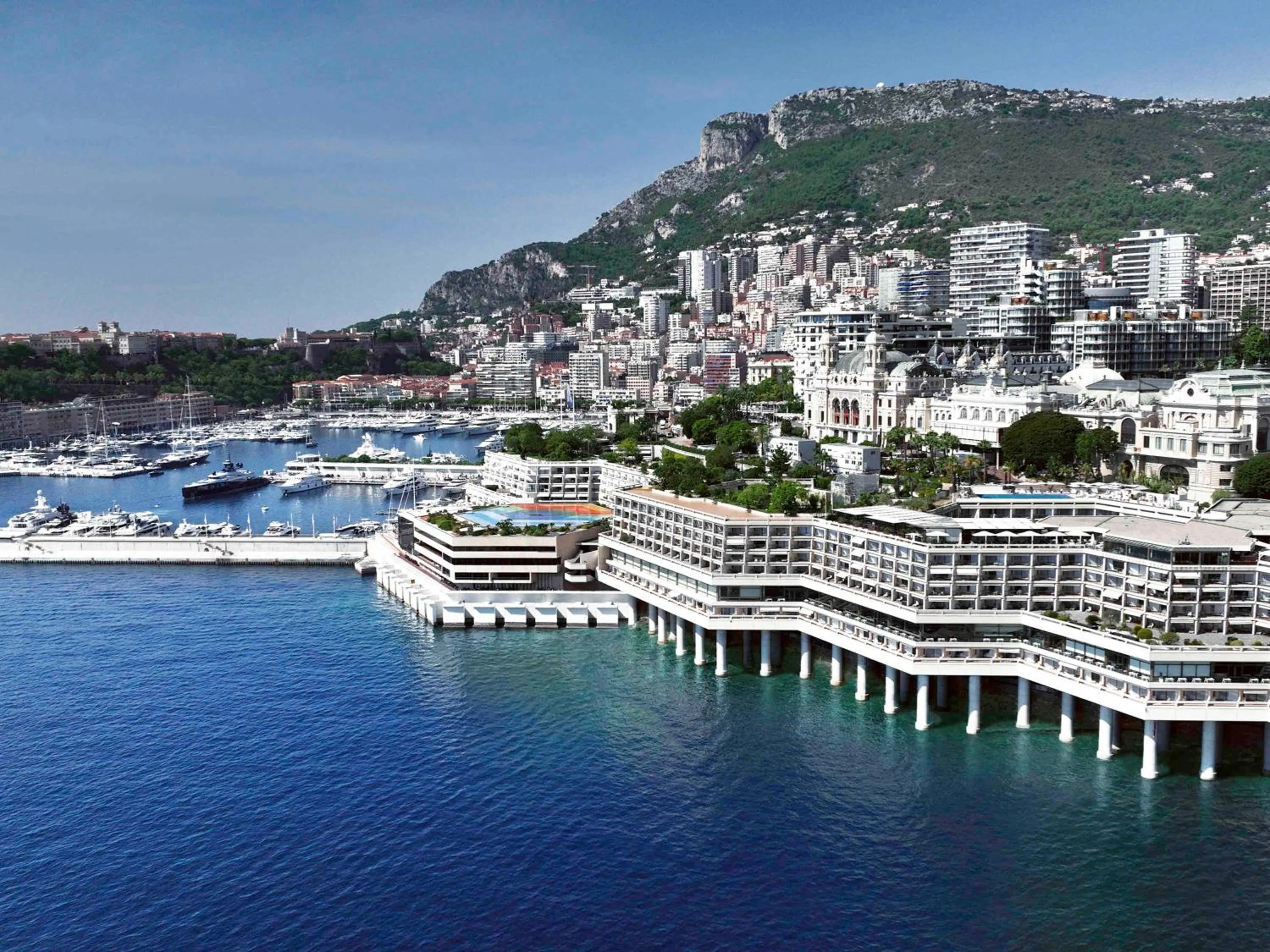 Property building in Fairmont Monte Carlo