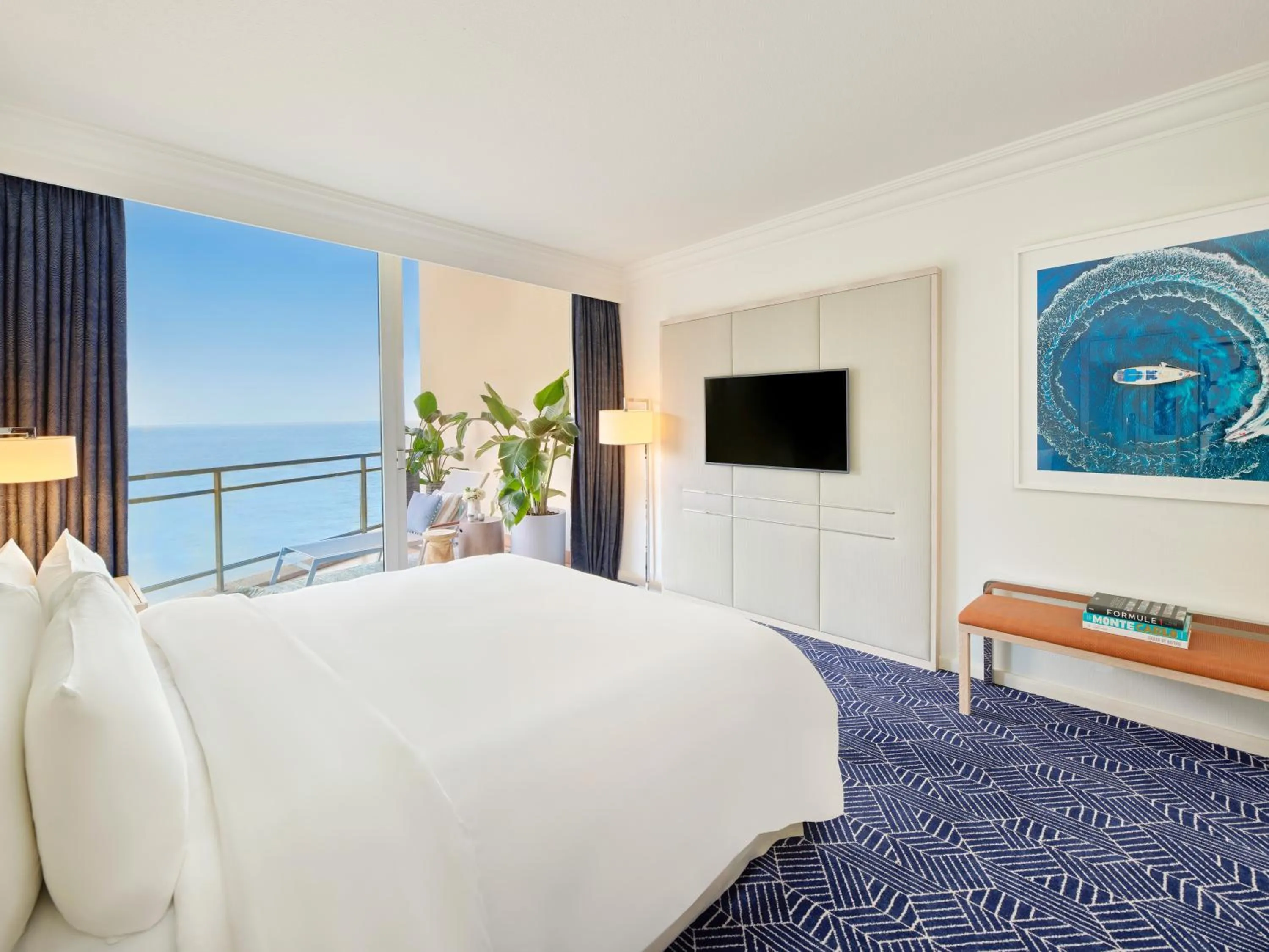 Bedroom, Bed in Fairmont Monte Carlo