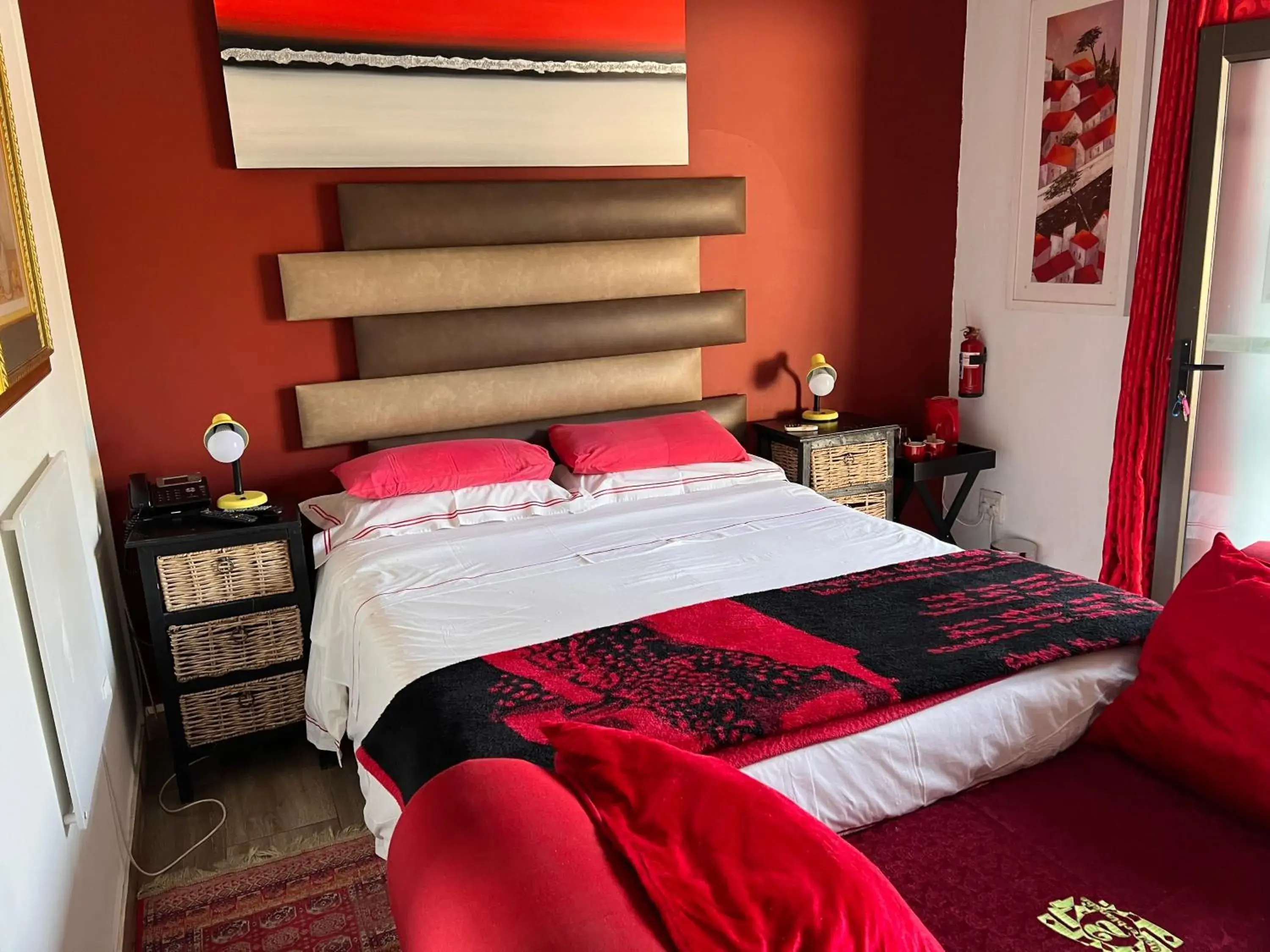 Double Room with Private Bathroom in 2 Op Terblanche Guesthouse Double Room with Private Bathroom in 2 Op Terblanche Guesthouse