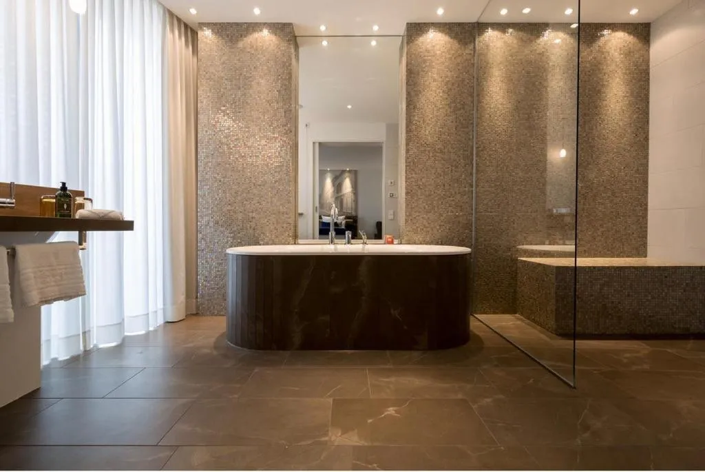 Bath in LA MAISON hotel & spa