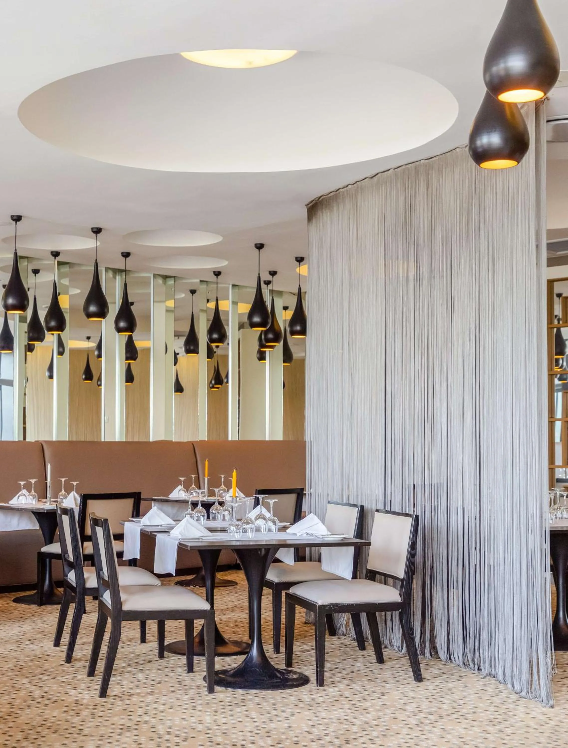 Restaurant/places to eat in Radisson Blu Okoume Palace Hotel, Libreville