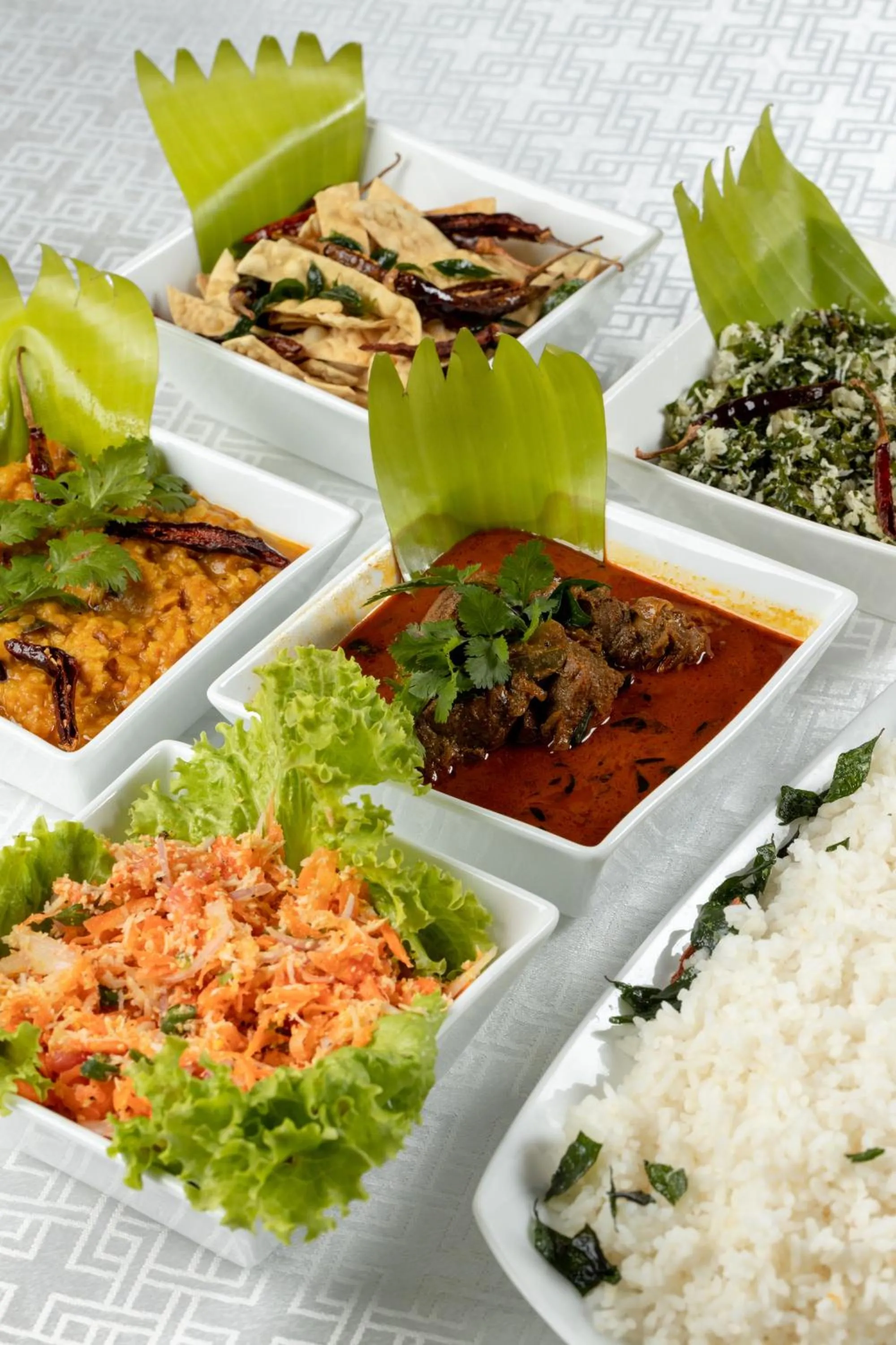 Food in Scottish Planter Bungalow- Thema Collection