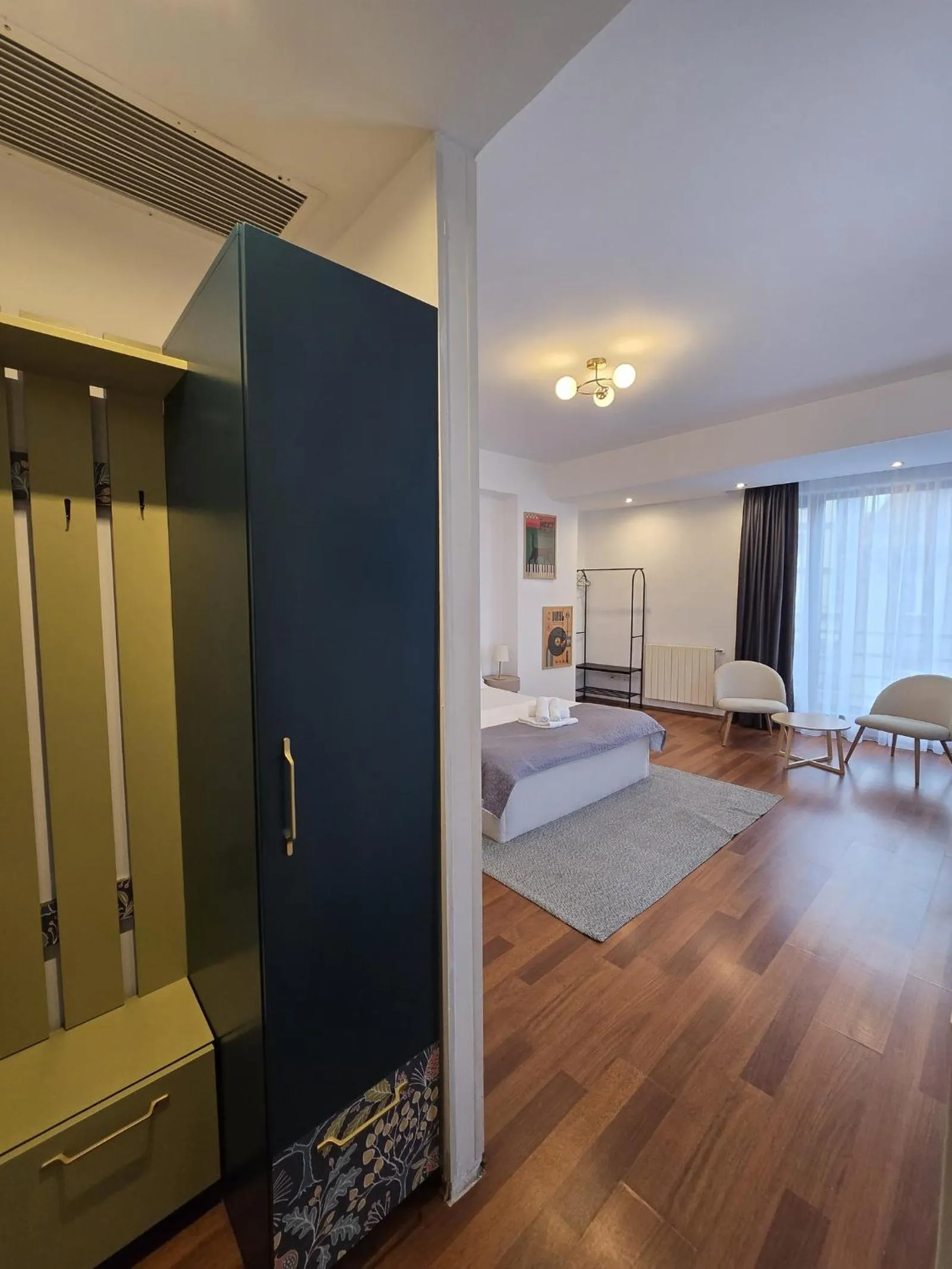 wardrobe in Mosilor Apartments