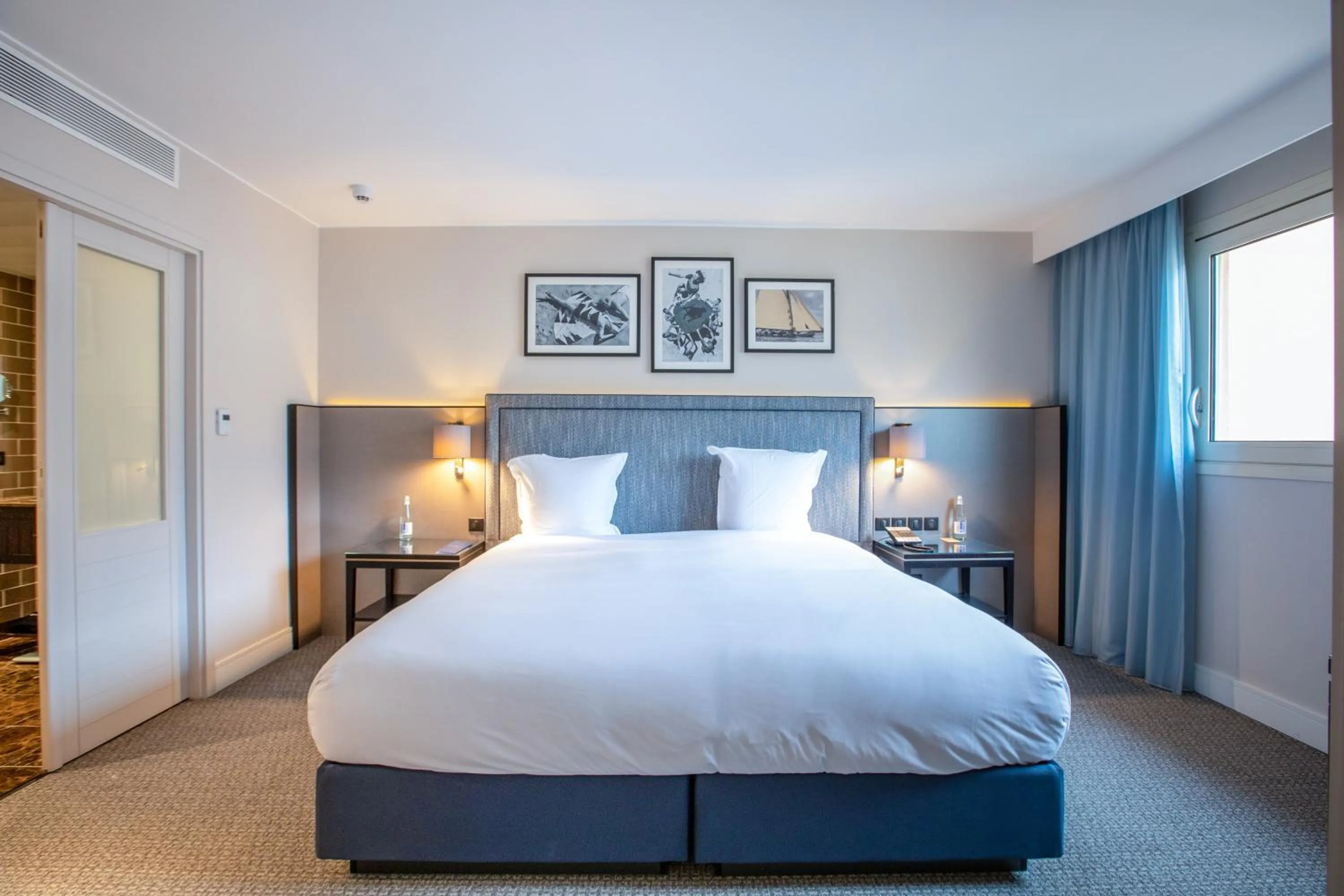 Bed in Columbus Hotel Monte-Carlo, Curio Collection by Hilton