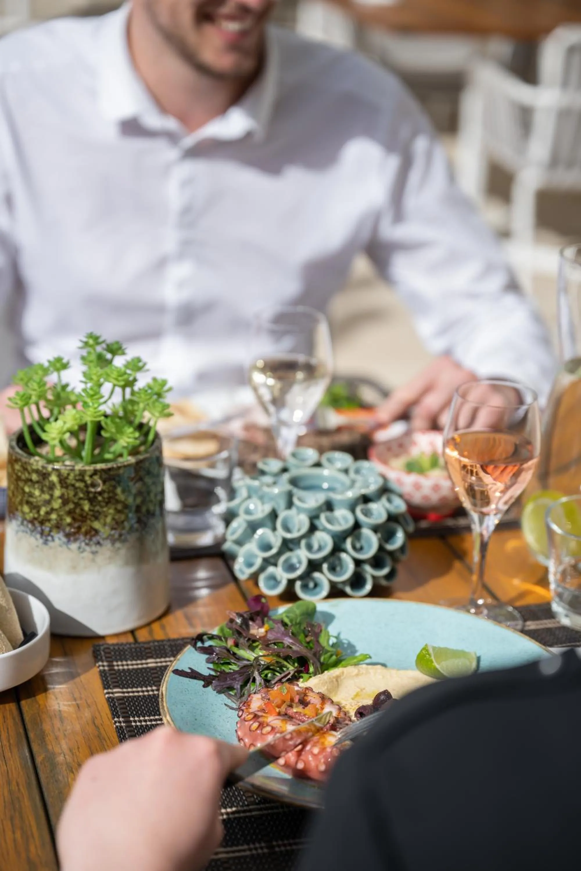 Restaurant/places to eat in Columbus Hotel Monte-Carlo, Curio Collection by Hilton