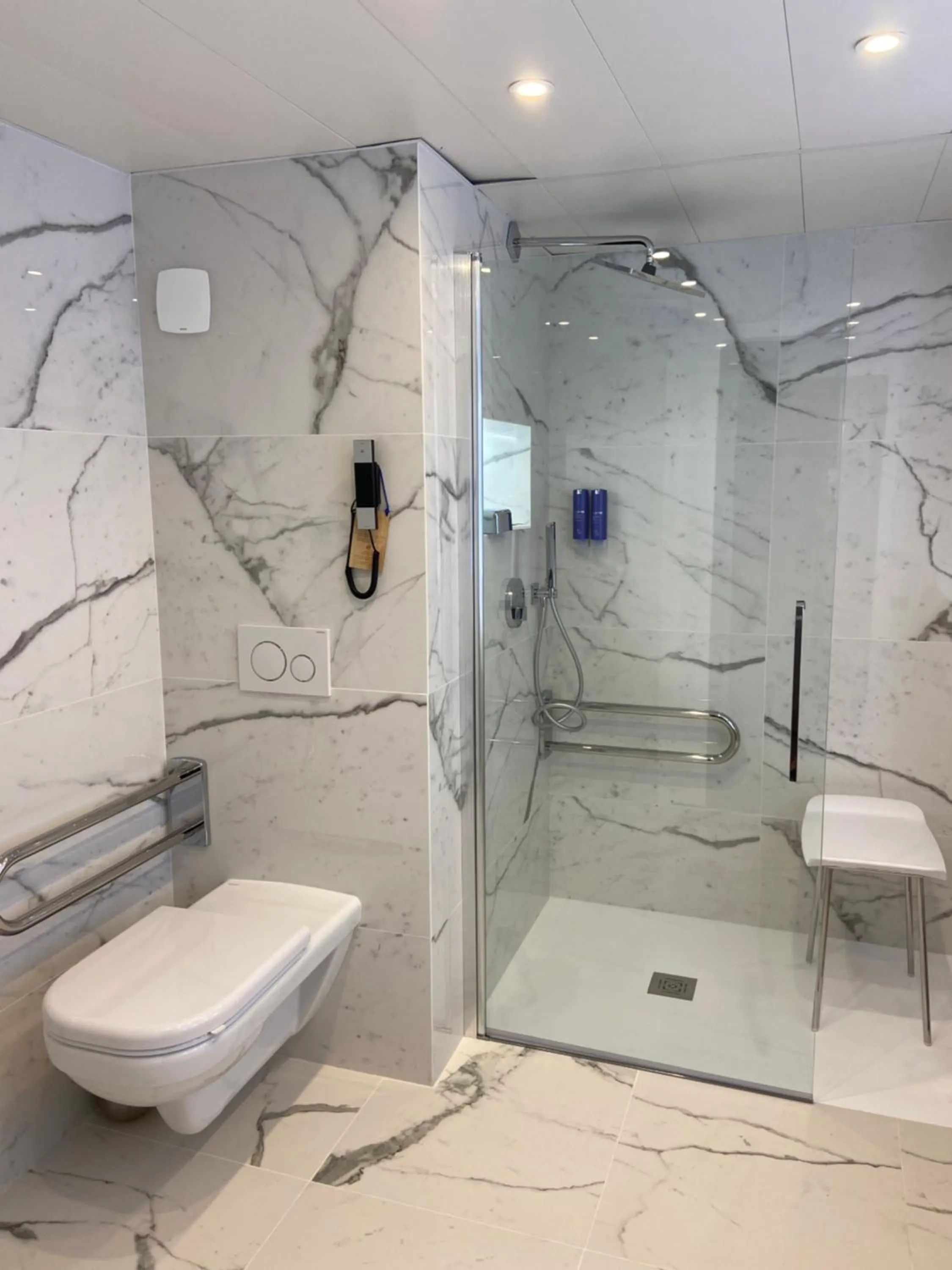 Bathroom in Columbus Hotel Monte-Carlo, Curio Collection by Hilton