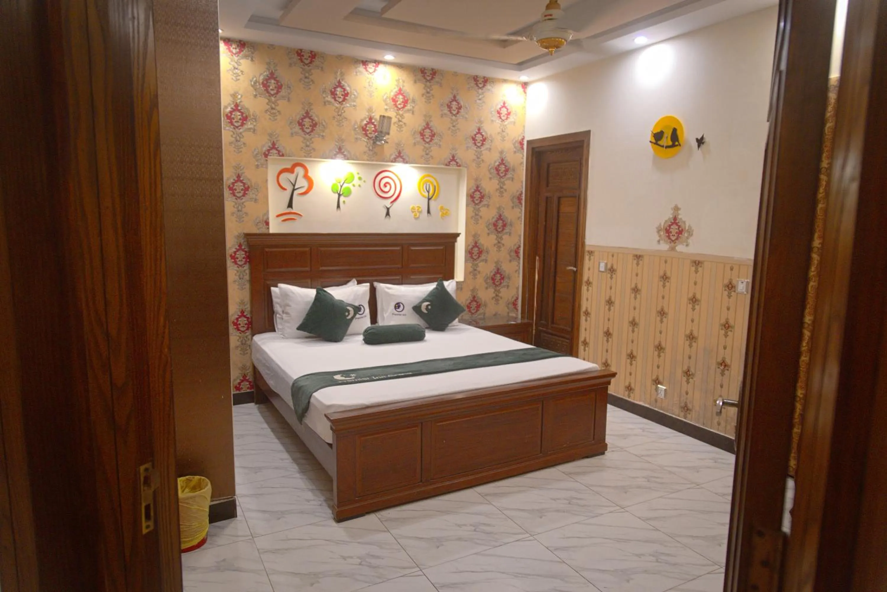 Bedroom, Bed in Premier Inn Johar Town Lahore