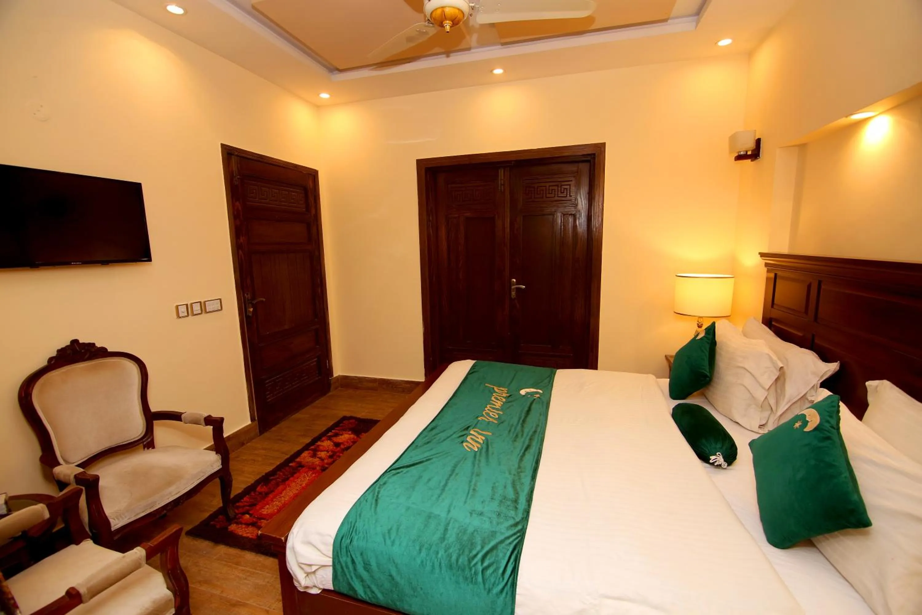 Bedroom, Bed in Premier Inn Johar Town Lahore