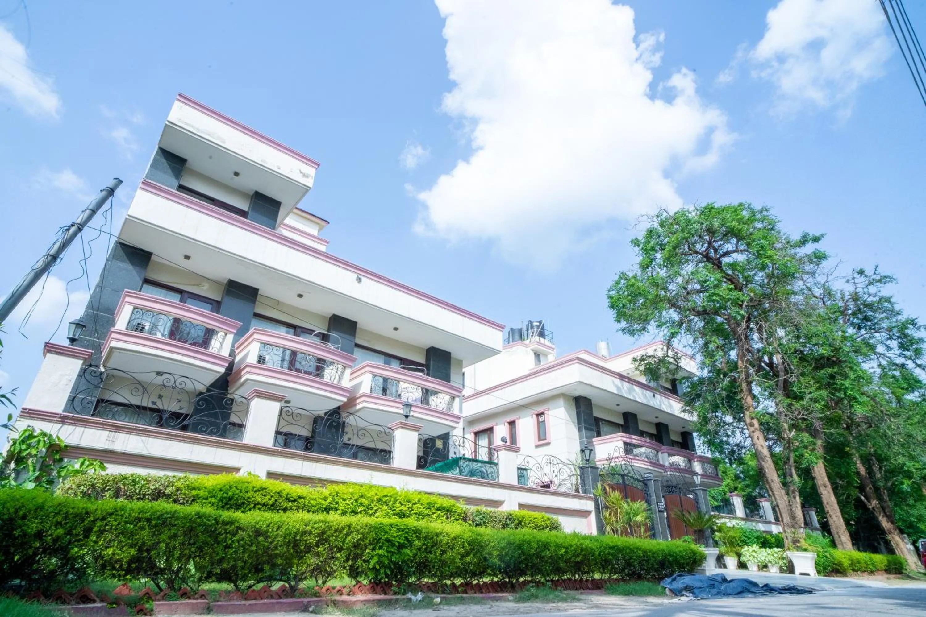 Property building in Enkay Residency V Block-Cyber City