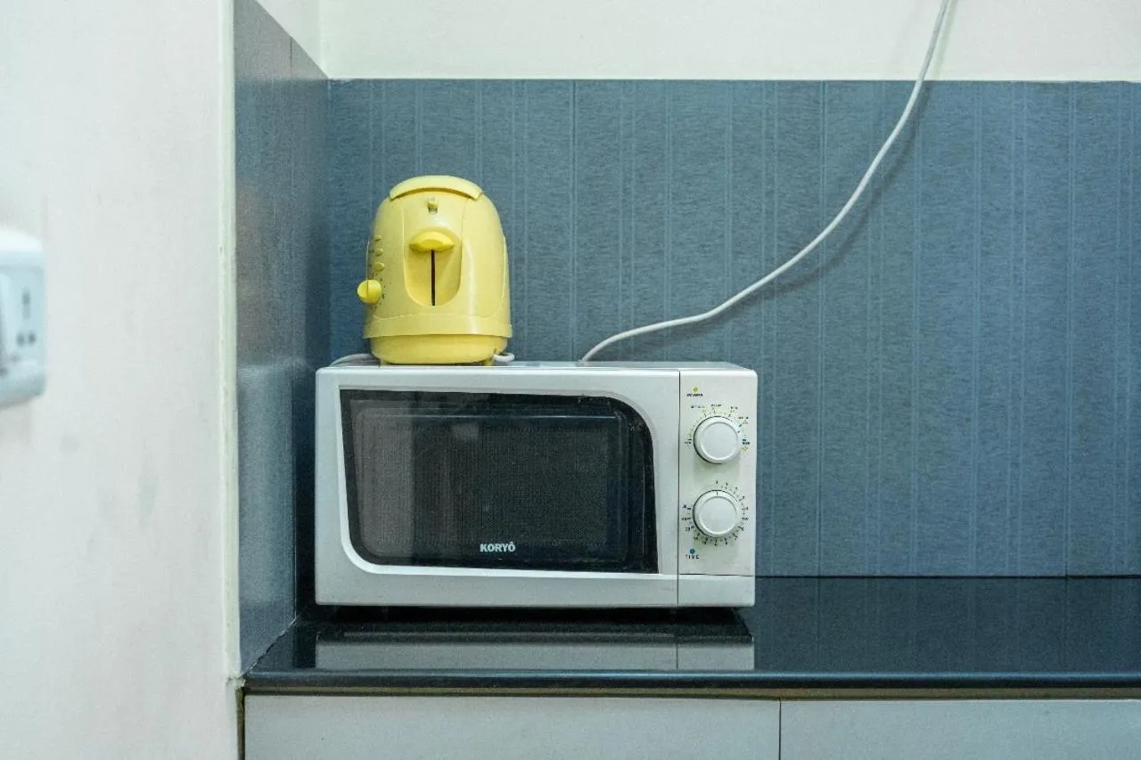 oven in Enkay Residency V Block-Cyber City