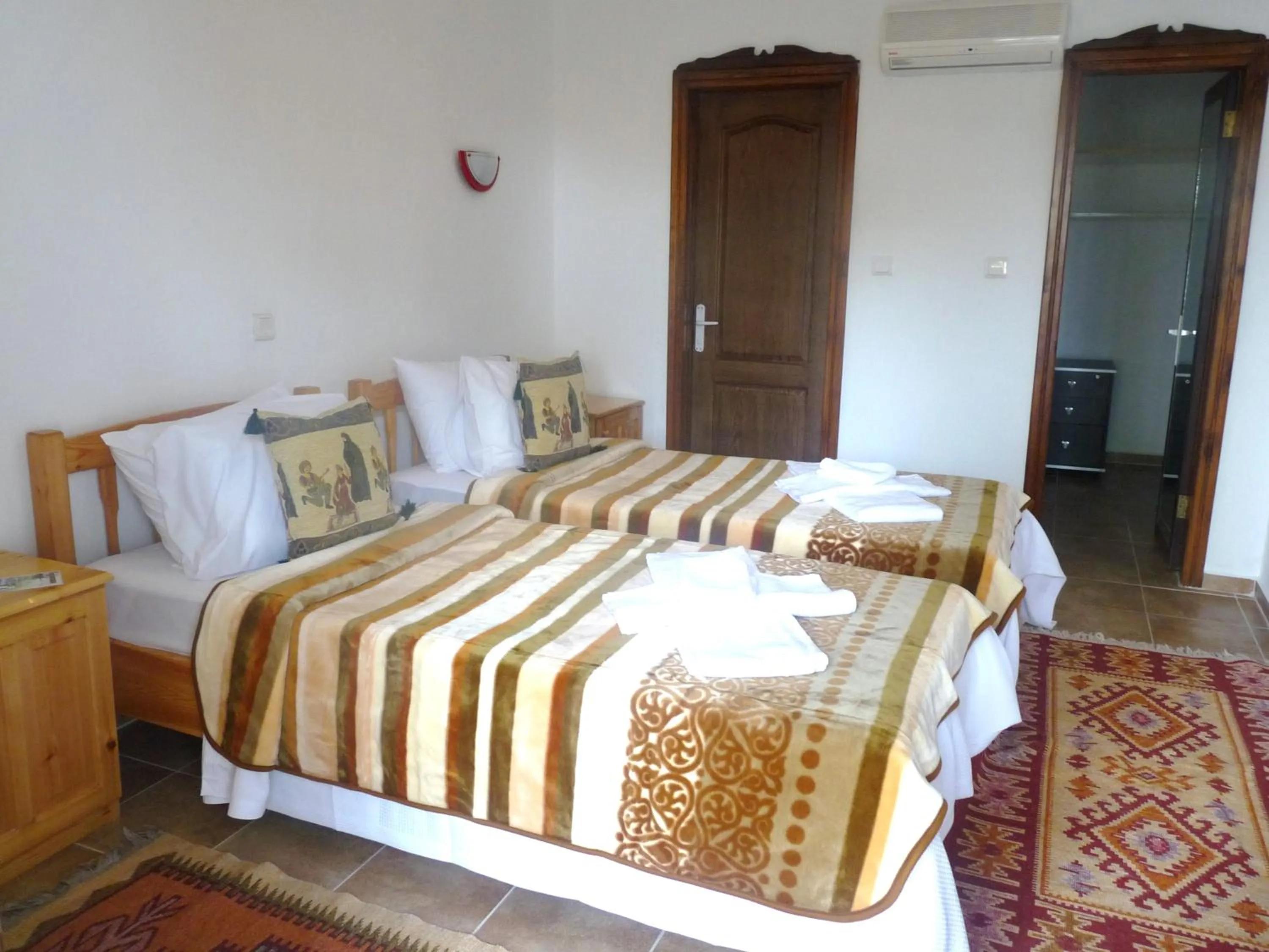 Photo of the whole room, Bed in Dalyan Garden Pension