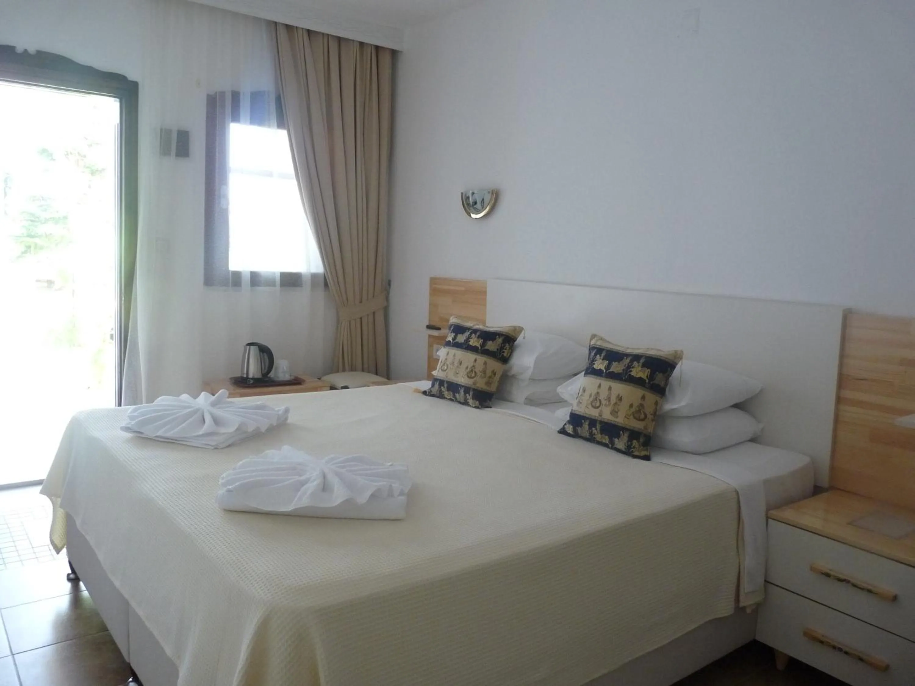 Photo of the whole room, Bed in Dalyan Garden Pension