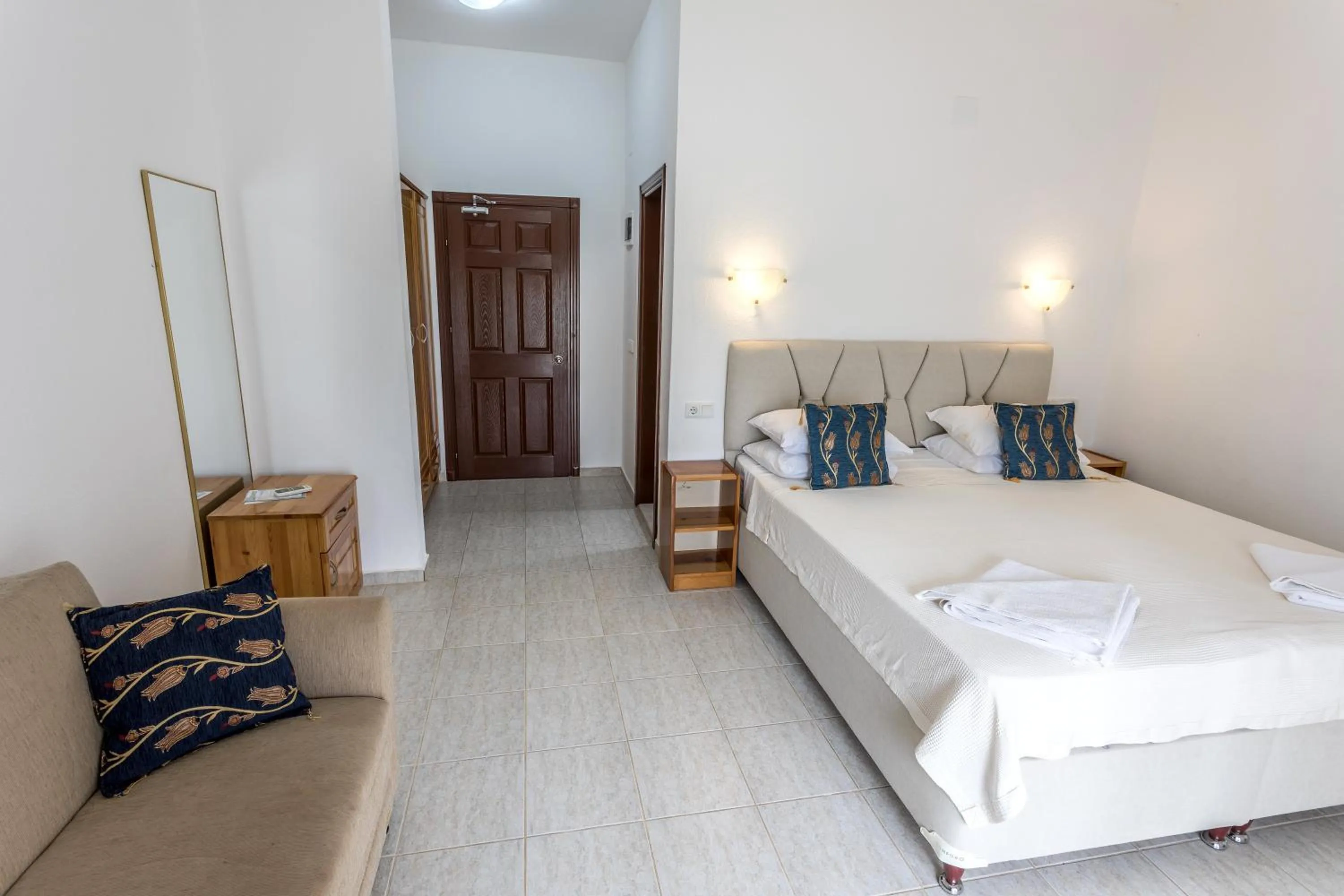 Decorative detail, Bed in Dalyan Garden Pension