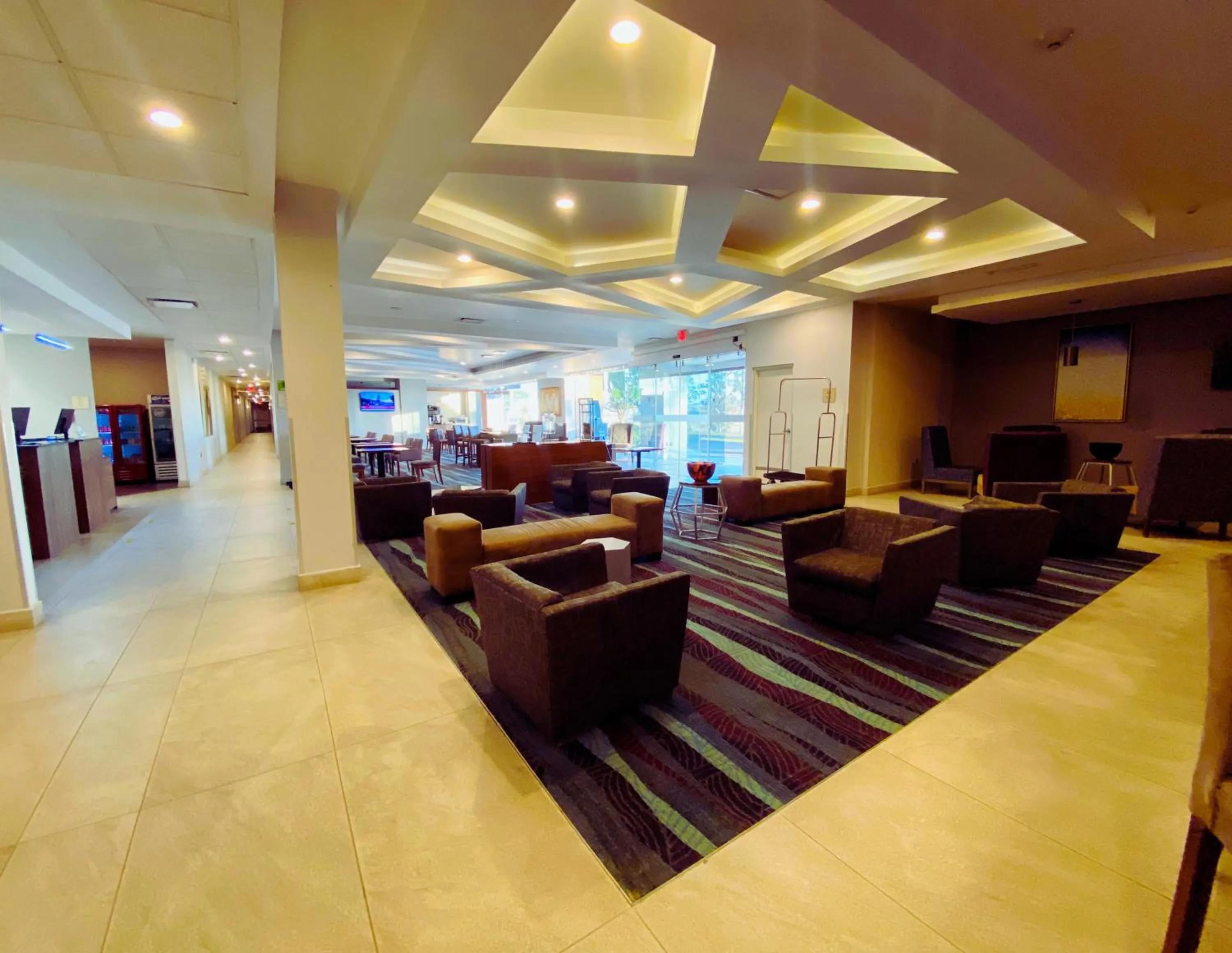Seating area in La Quinta by Wyndham Aguascalientes