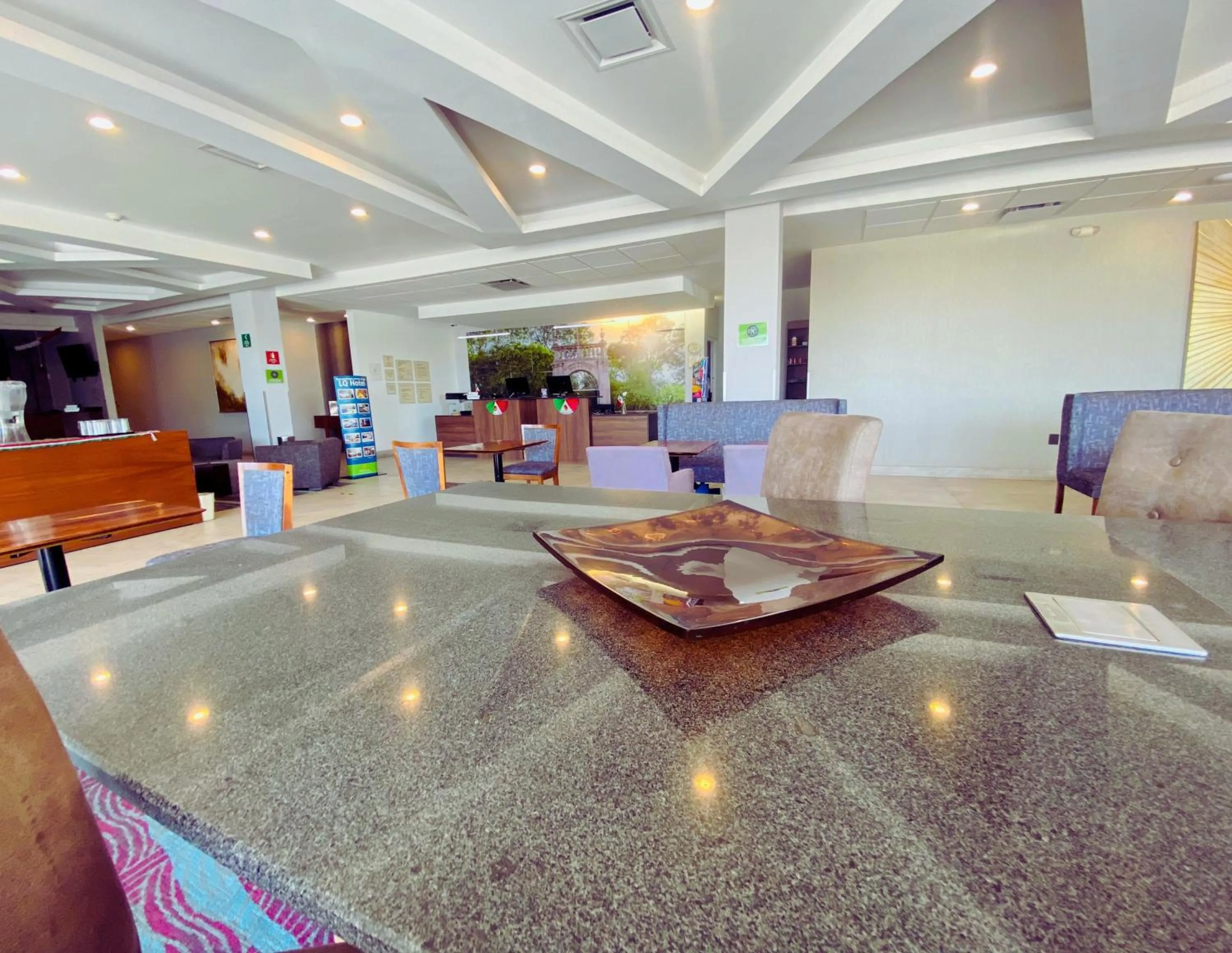 Living room in La Quinta by Wyndham Aguascalientes