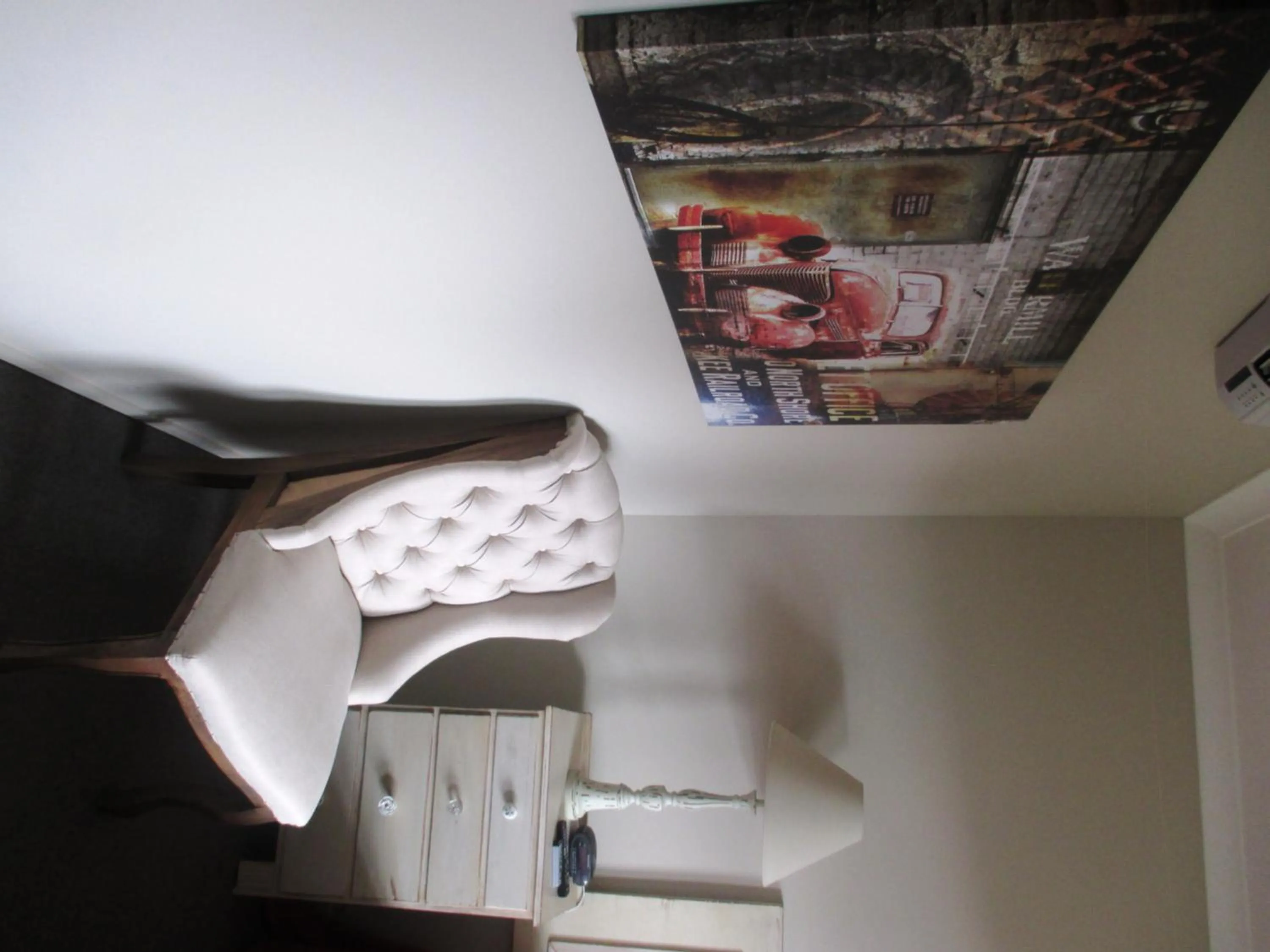 FatOwl Motel, Bar & Eatery