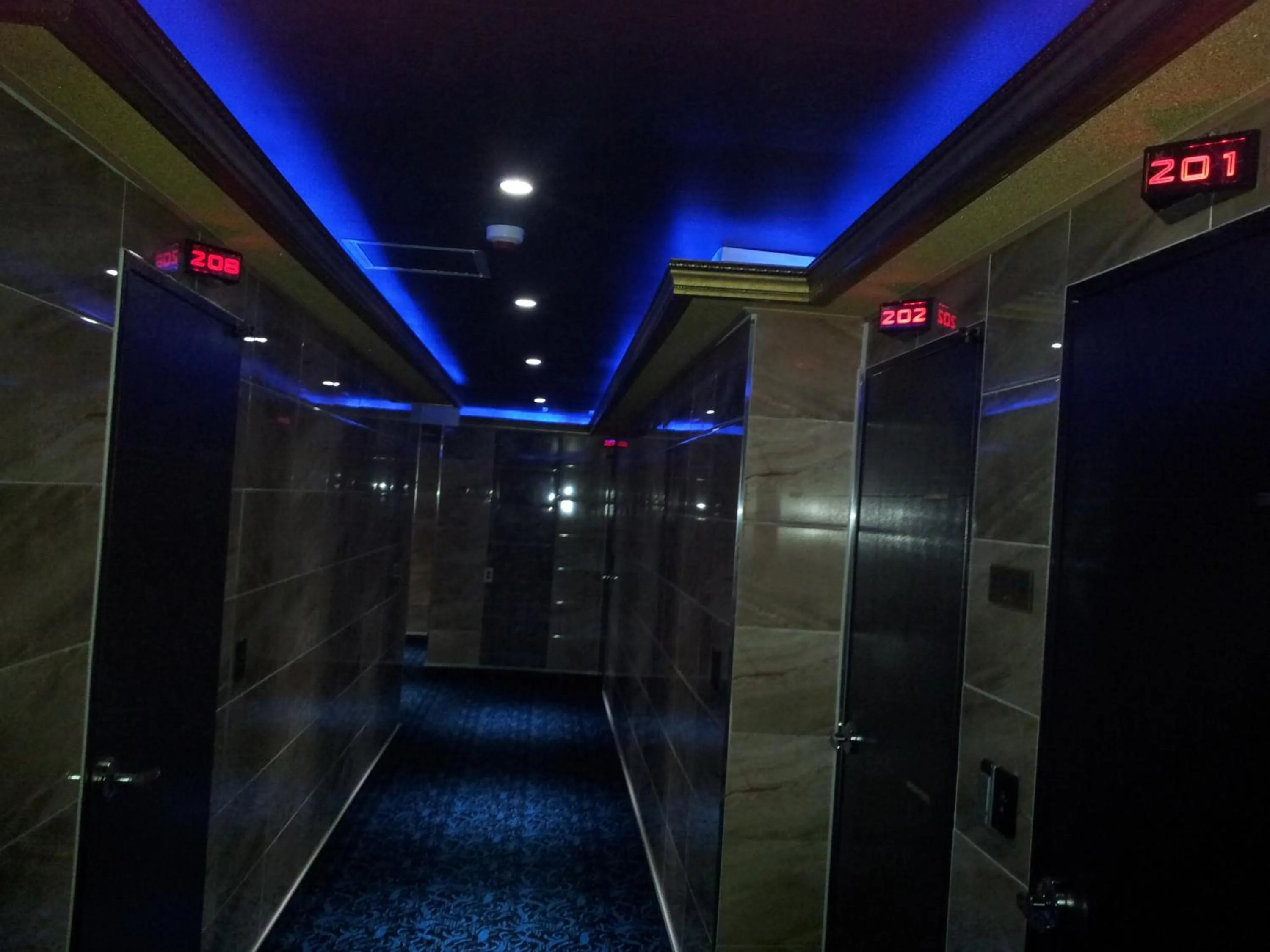 Lobby or reception, Bathroom in GuangJu Hotel Banana