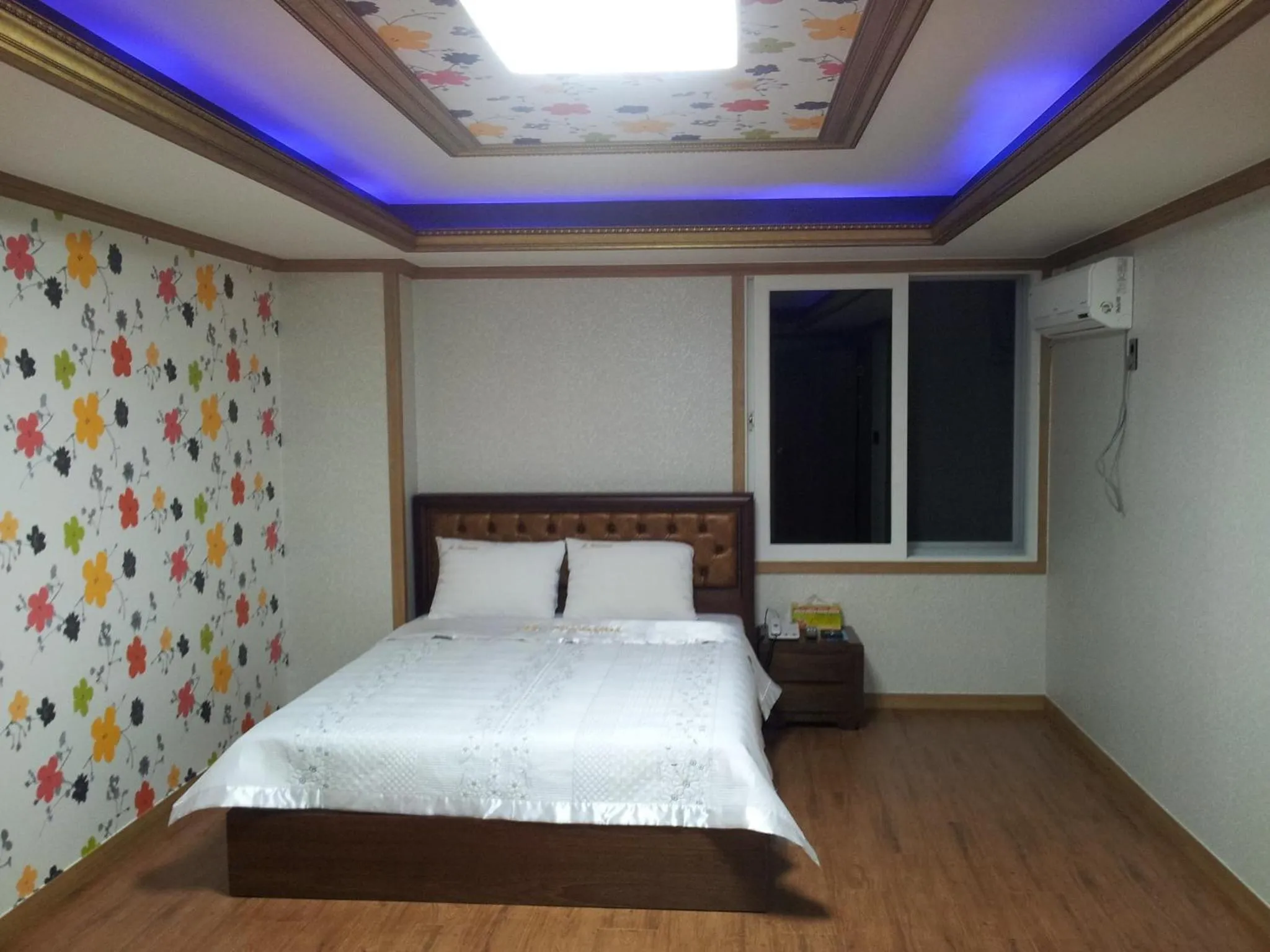 GuangJu Hotel Banana