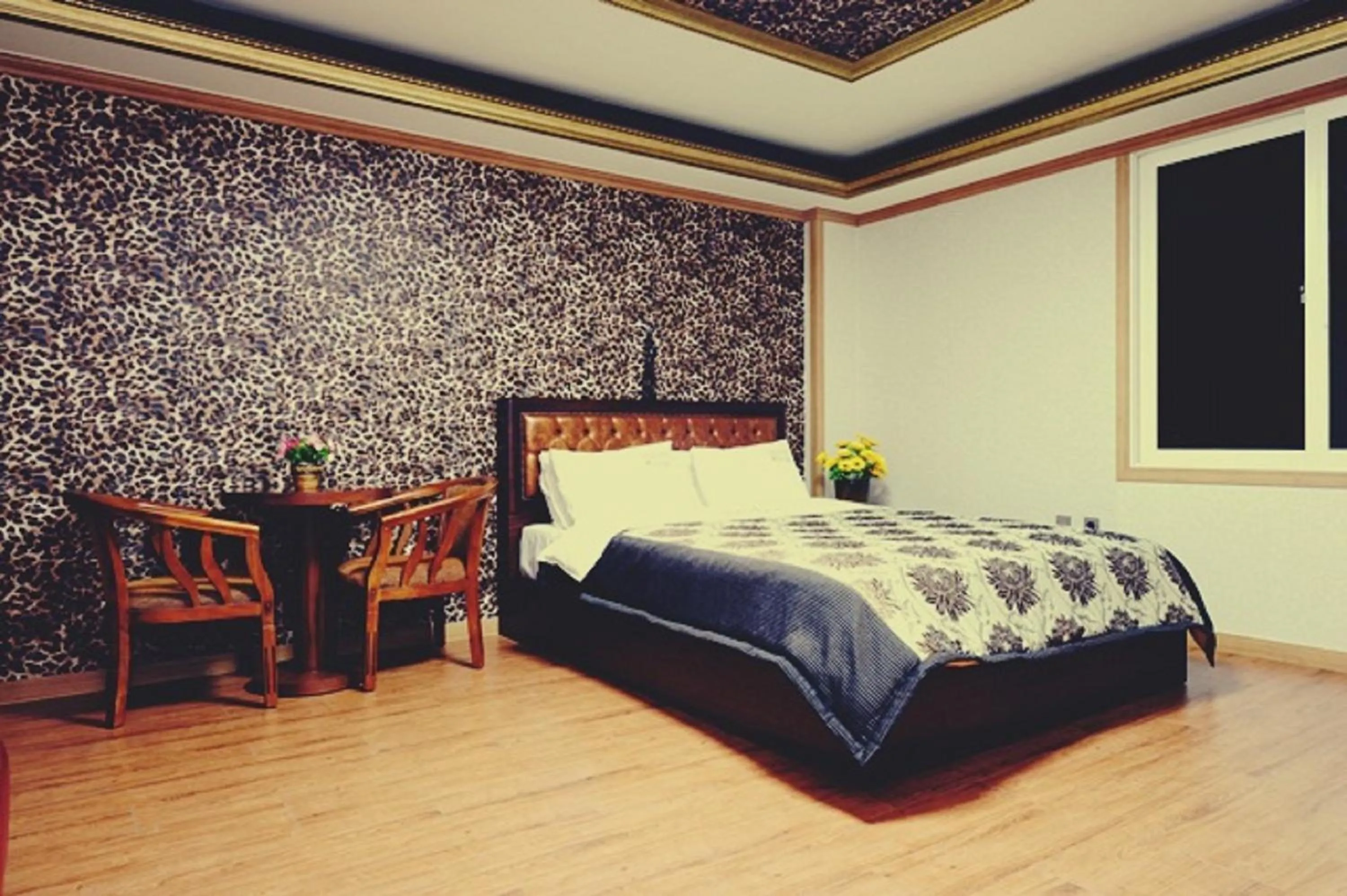 GuangJu Hotel Banana