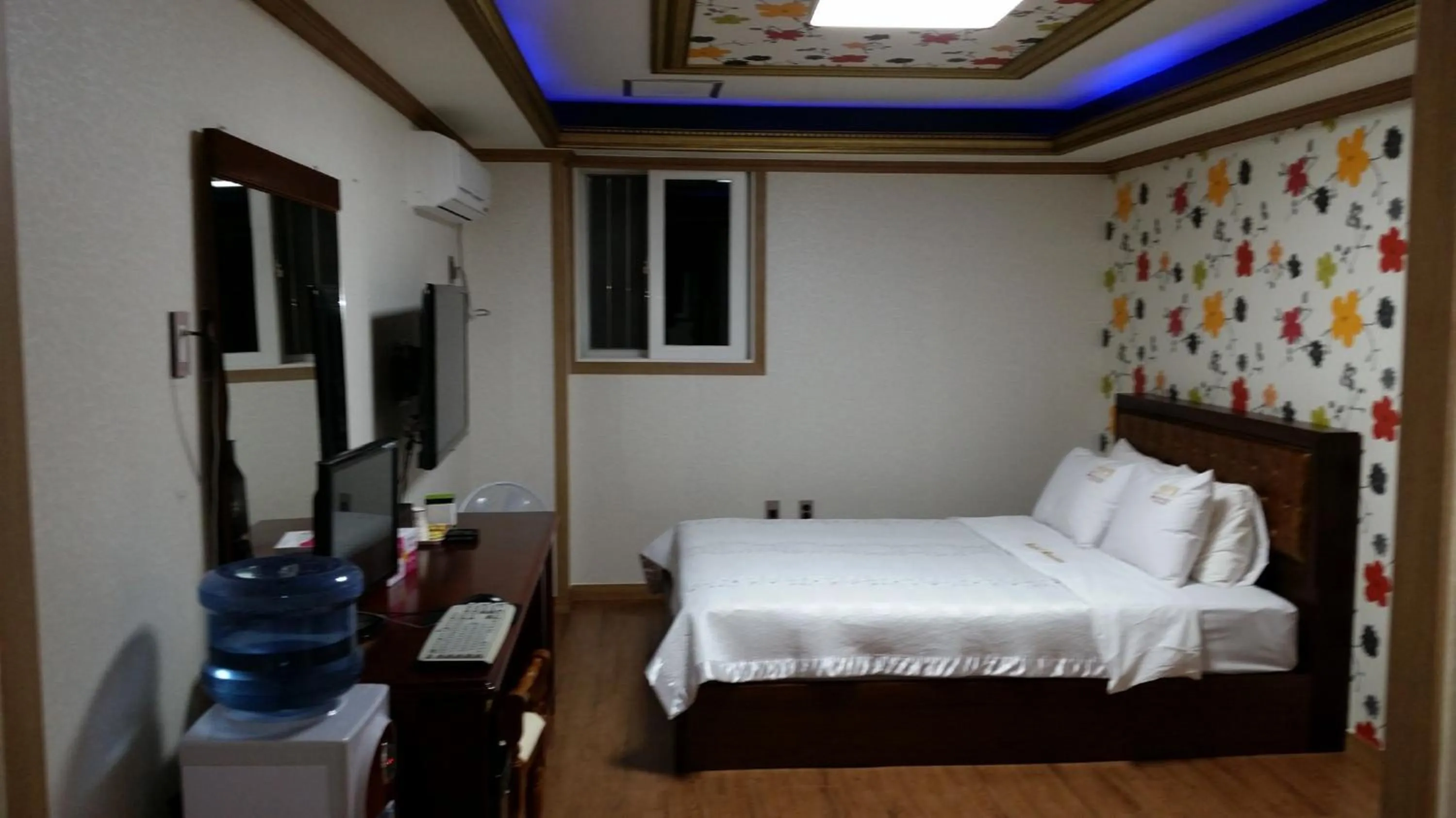 GuangJu Hotel Banana