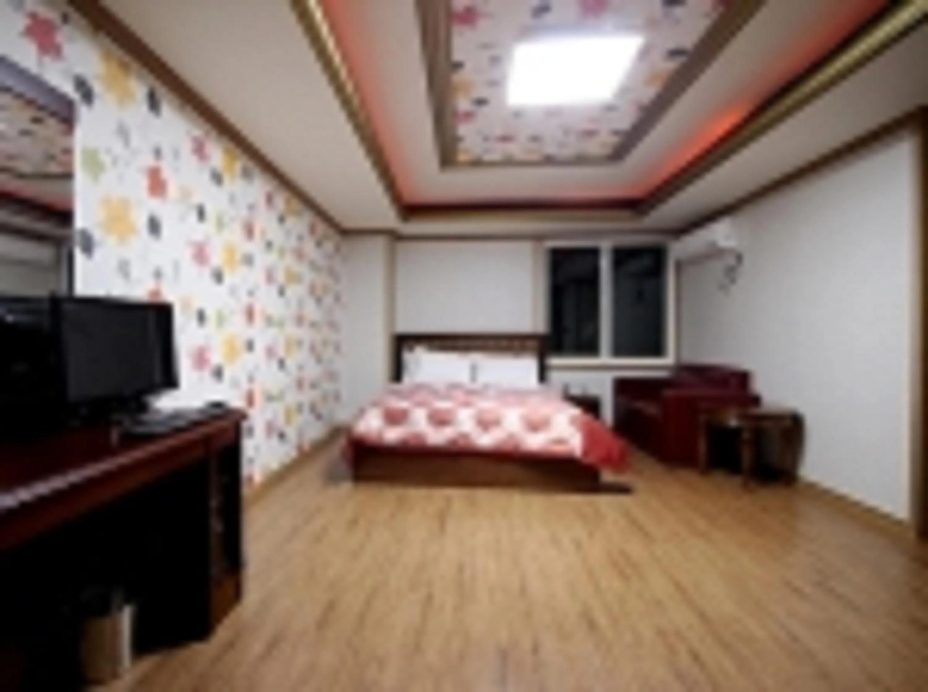 TV/Entertainment Center in GuangJu Hotel Banana