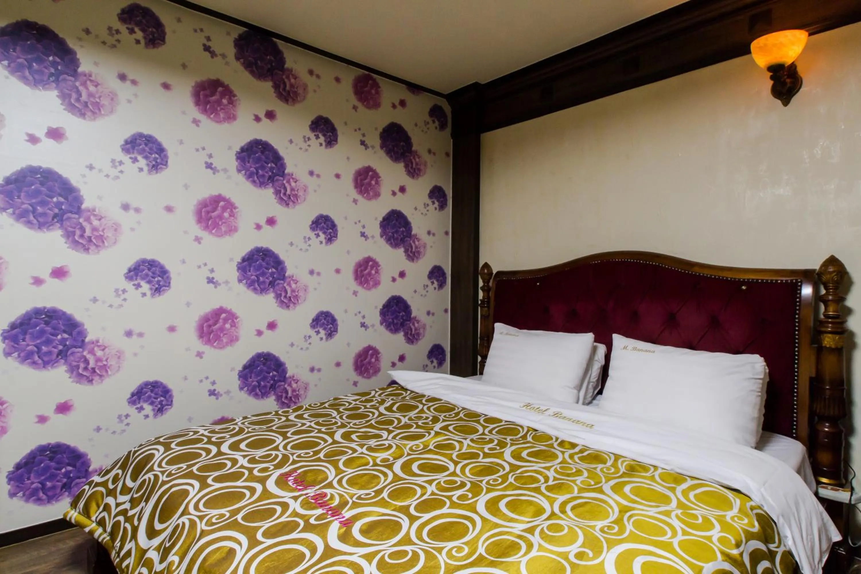 GuangJu Hotel Banana