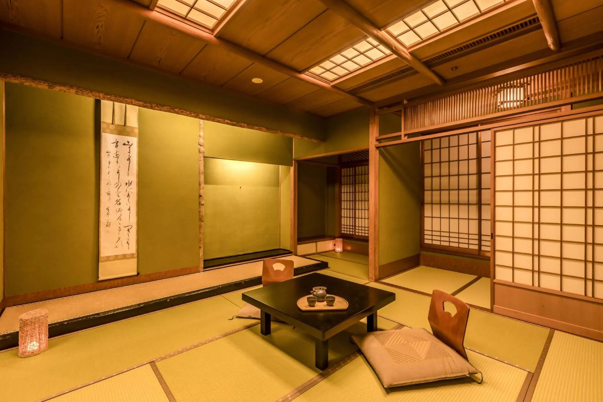 Photo of the whole room in Ooedo Onsen Monogatari Premium Yoshinoya Irokuen