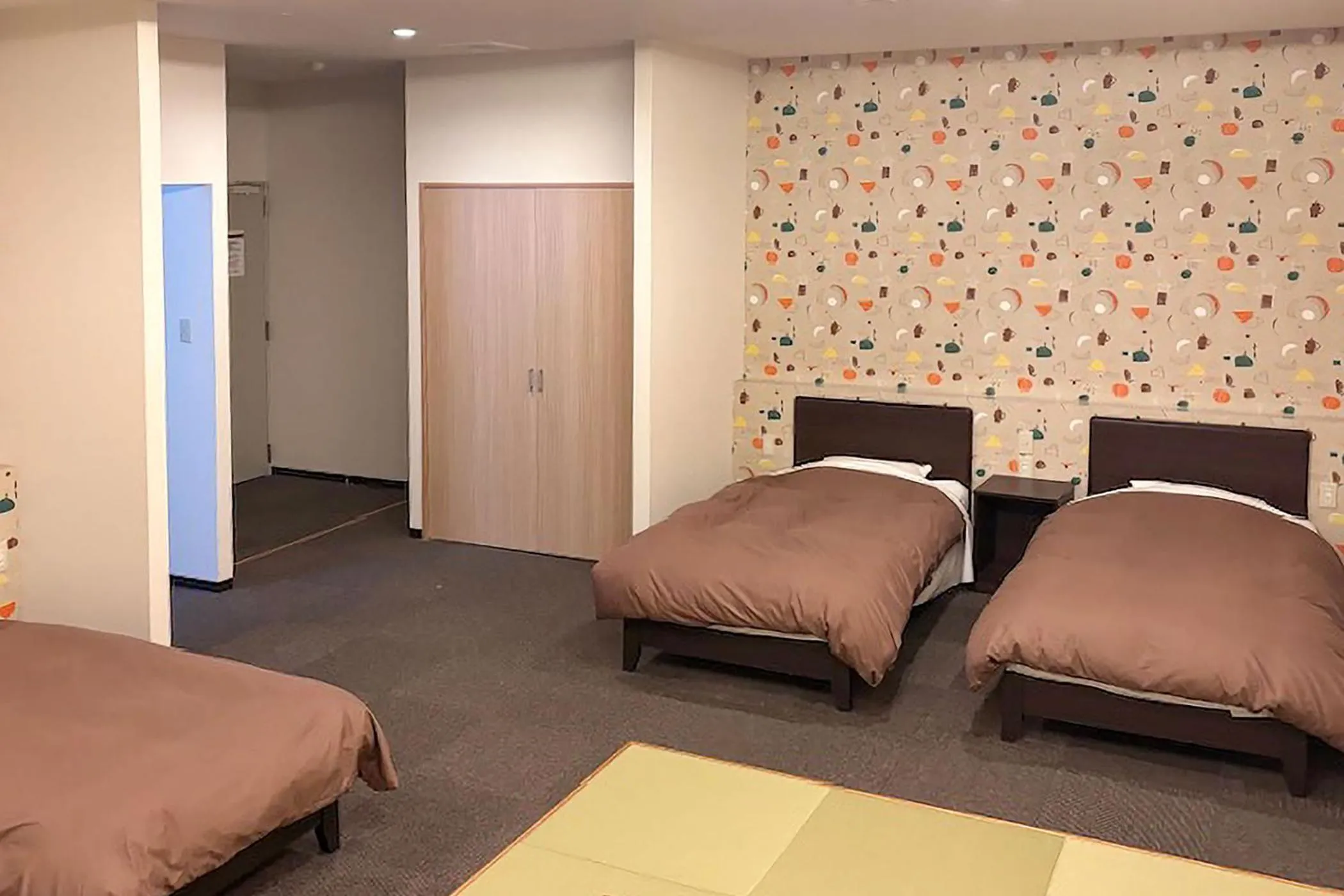 Photo of the whole room, Bed in Ooedo Onsen Monogatari Premium Enakyo