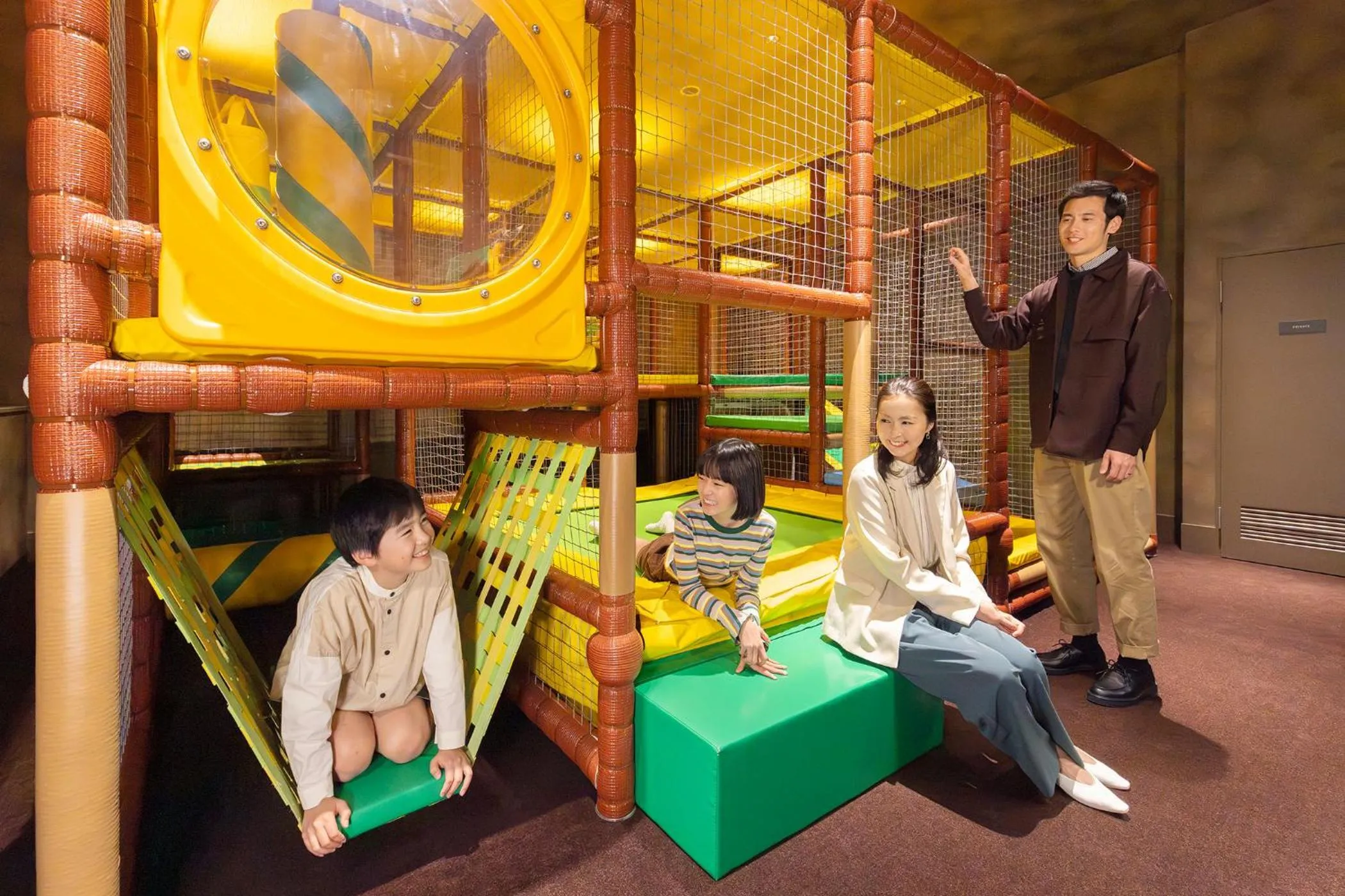 children in Ooedo Onsen Monogatari Premium Enakyo