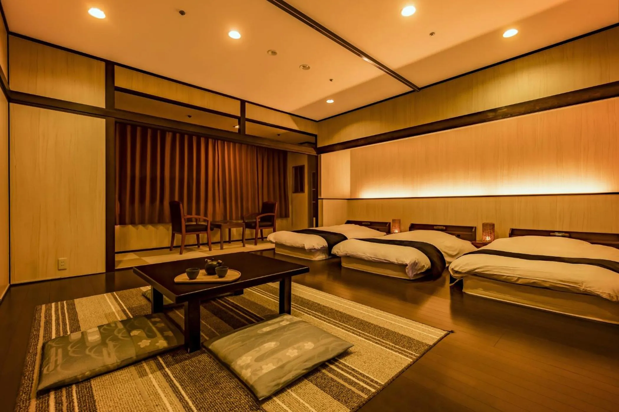 Photo of the whole room, Bed in Ooedo Onsen Monogatari Premium Seiunkaku
