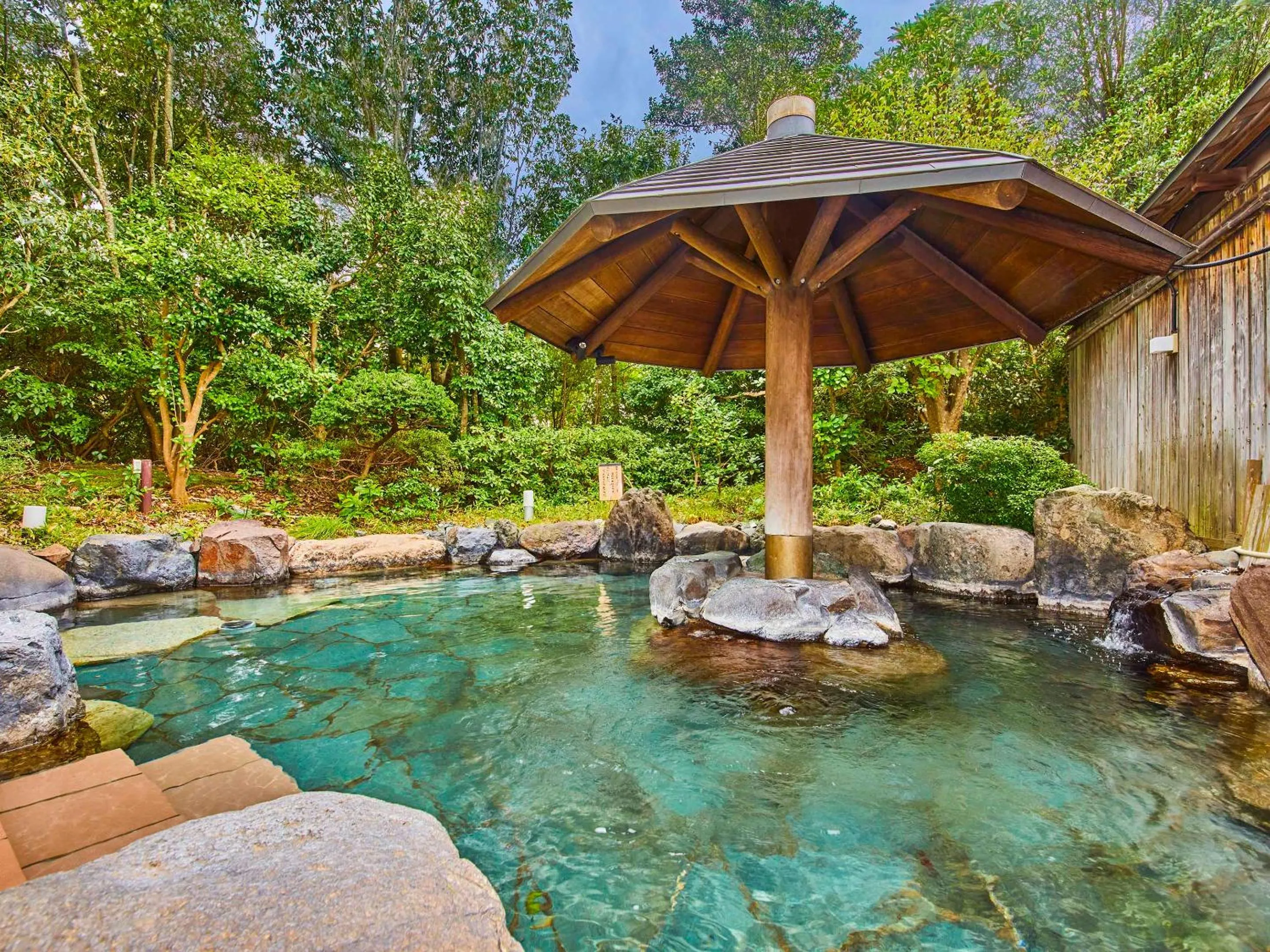 Hot Spring Bath in Ooedo Onsen Monogatari Premium Seiunkaku