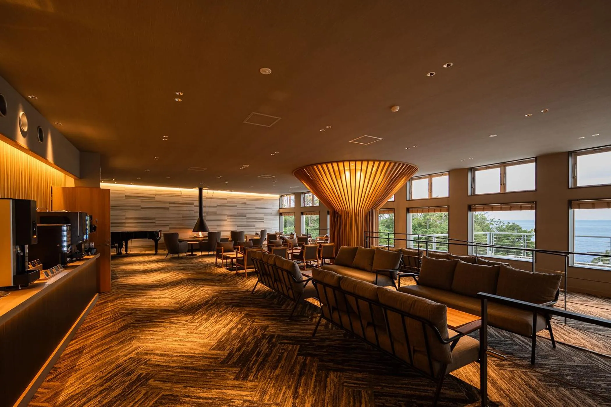 Lounge or bar in TAOYA Shirahama Senjyo