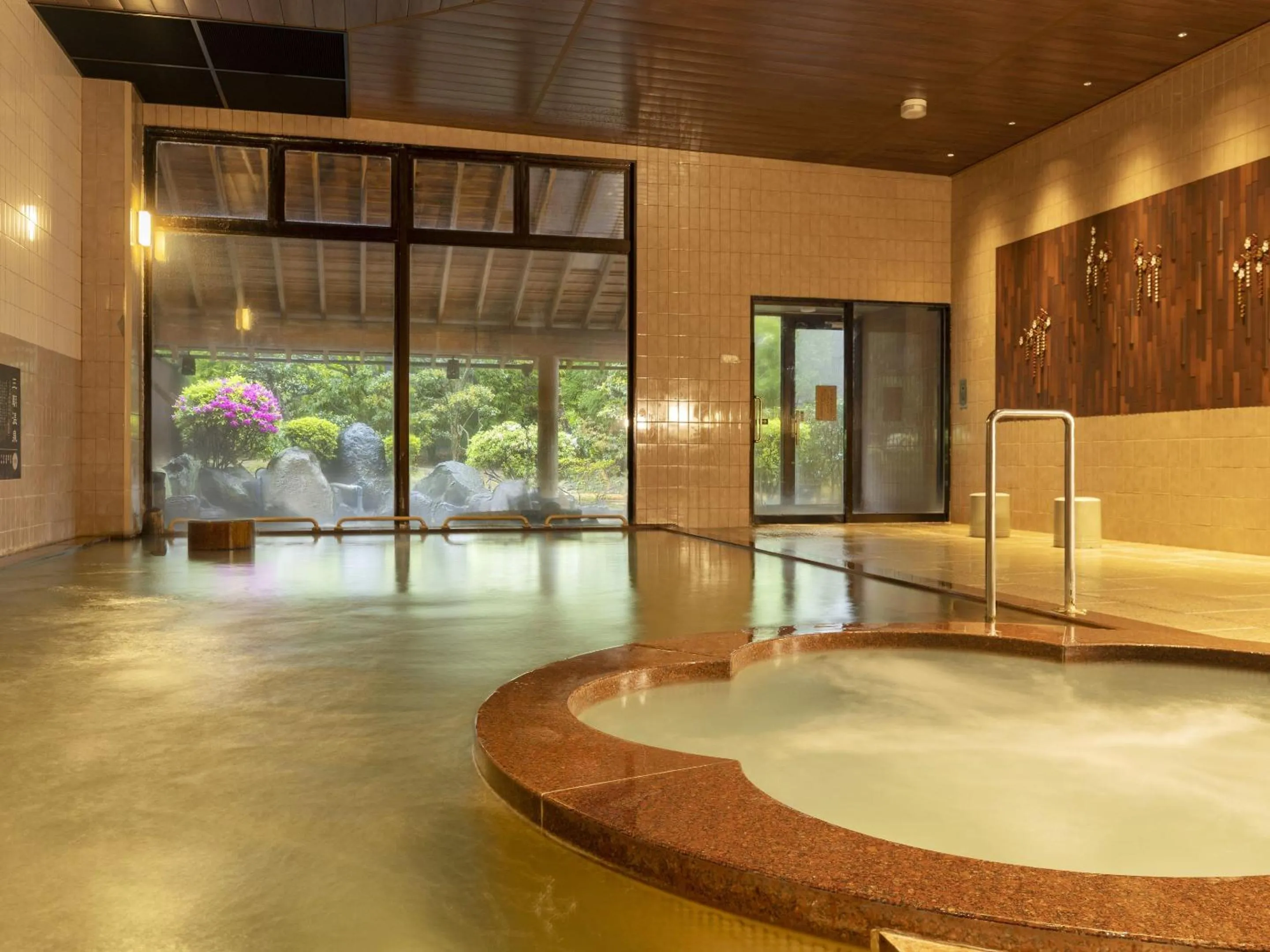 Hot Spring Bath in Ooedo Onsen Monogatari Premium Saiki Bekkan