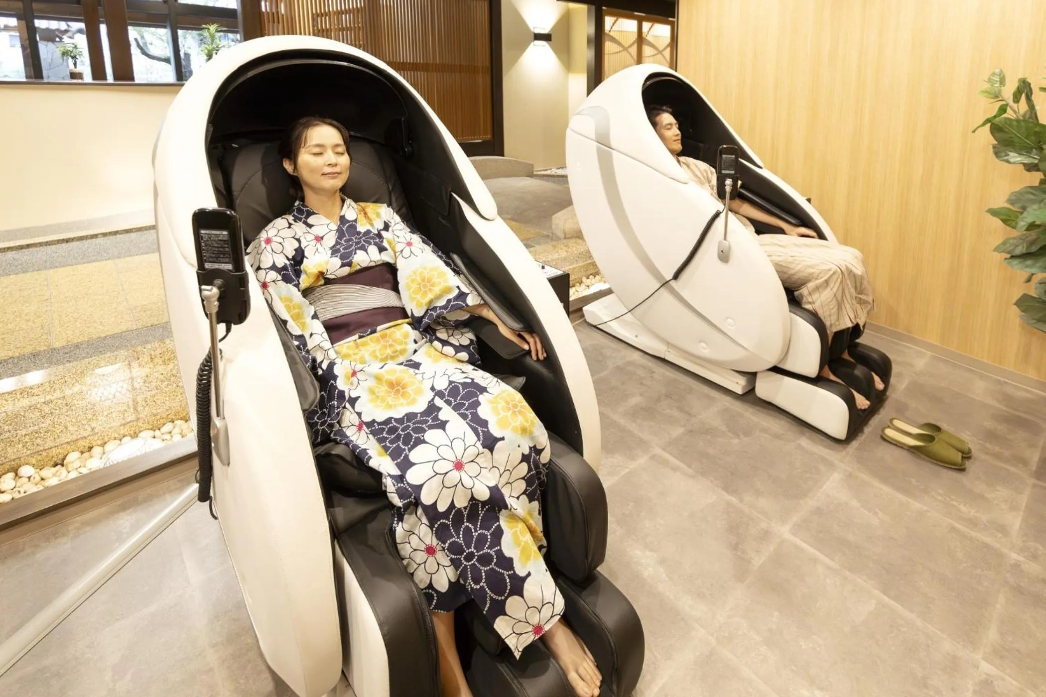 Massage in Ooedo Onsen Monogatari Premium Kaga Maruya