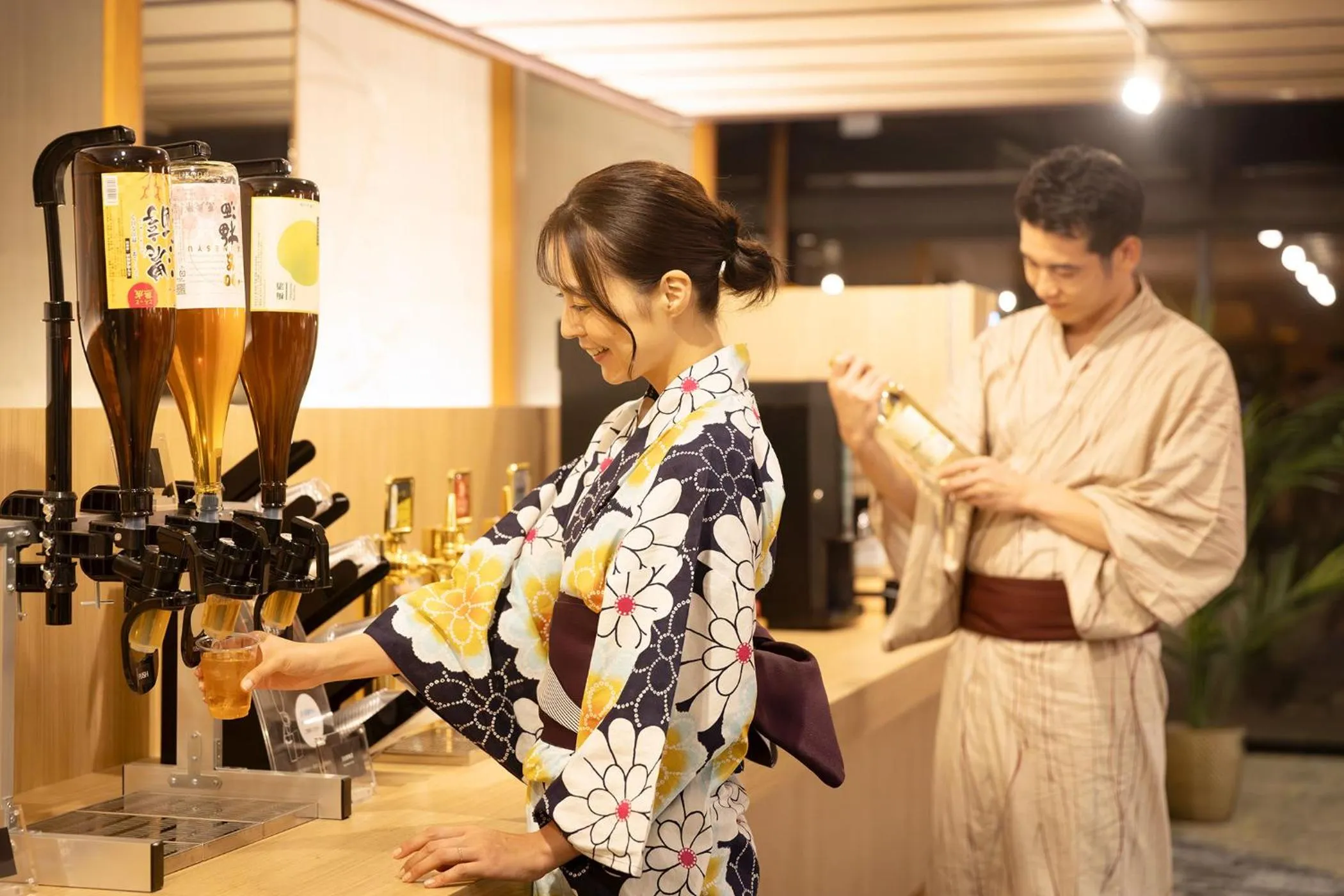 Lounge or bar in Ooedo Onsen Monogatari Premium Kaga Maruya