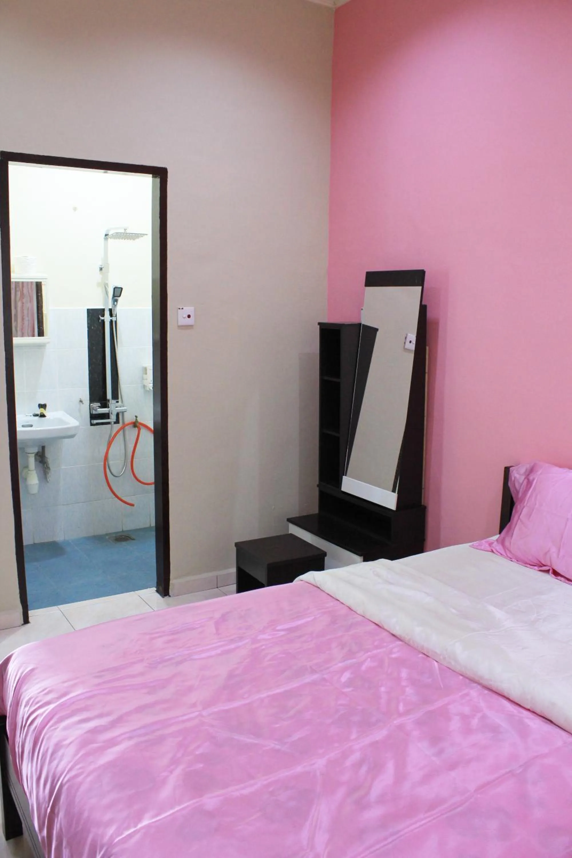 Decorative detail, Bed in Memory Homestay