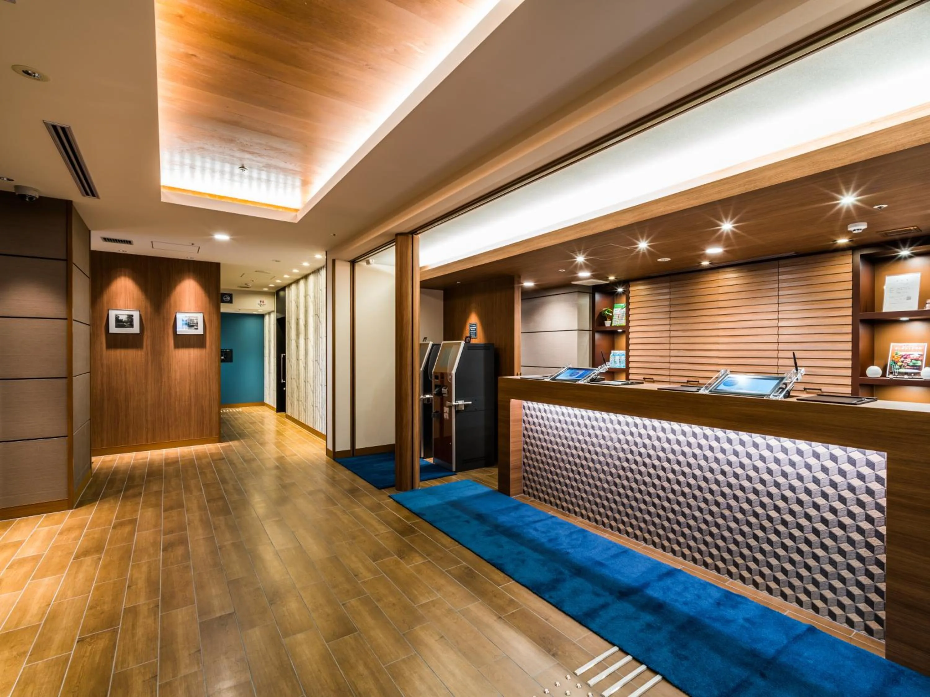 Lobby or reception in Super Hotel Premier Osaka Honmachi Ekimae Natural Hot Springs