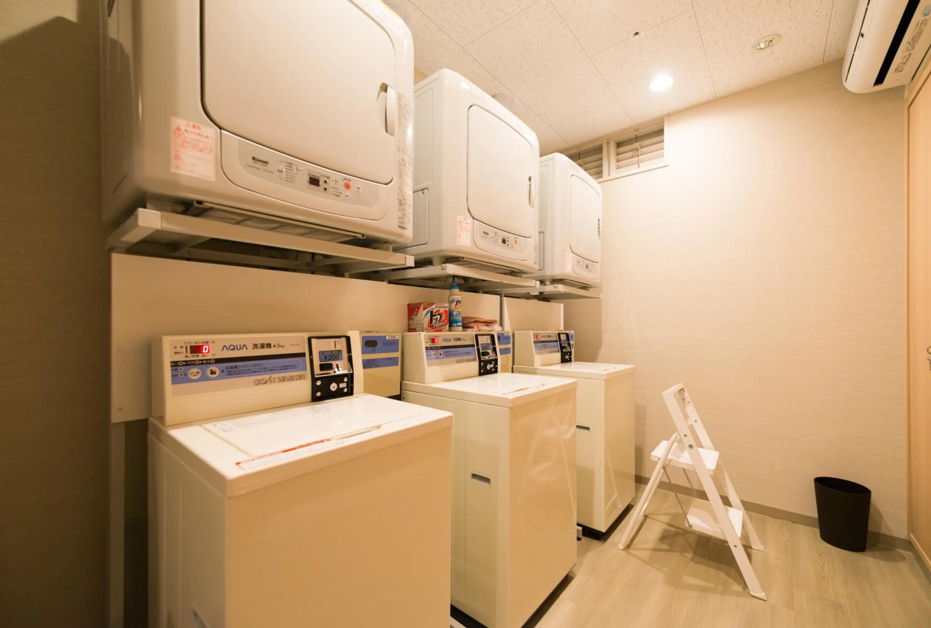 Area and facilities in Super Hotel Premier Osaka Honmachi Ekimae Natural Hot Springs