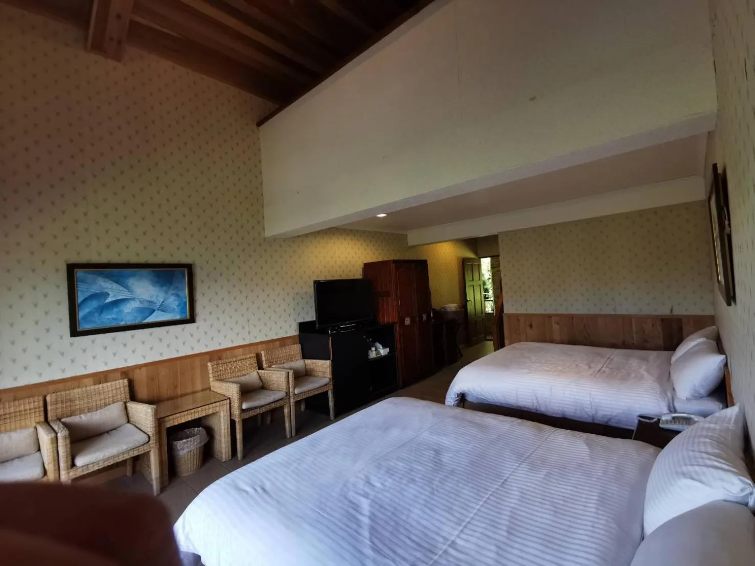 Photo of the whole room, Bed in Dreamtown