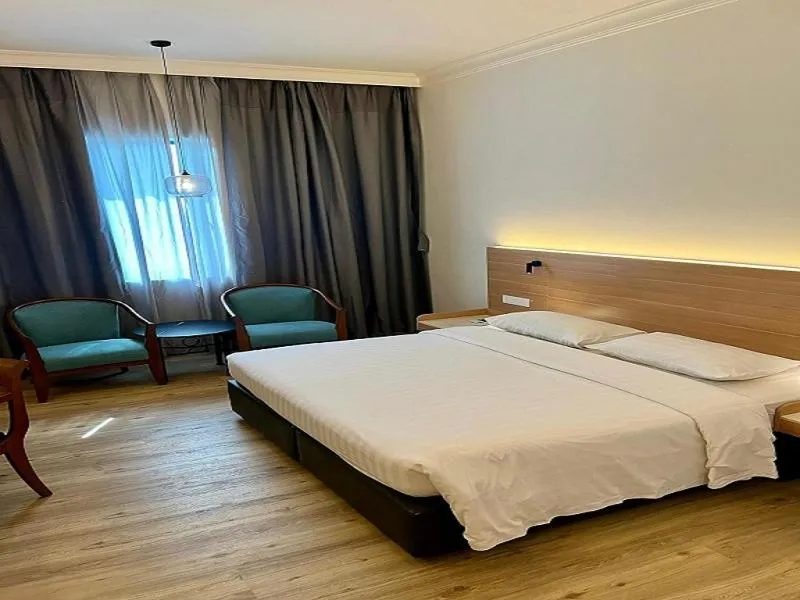 Bed in Crystal Crown Hotel Harbour View, Port Klang