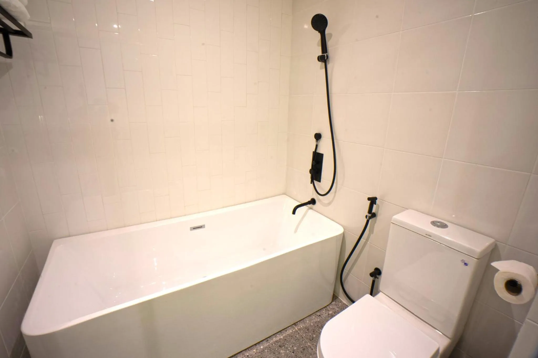 Shower in Crystal Crown Hotel Harbour View, Port Klang